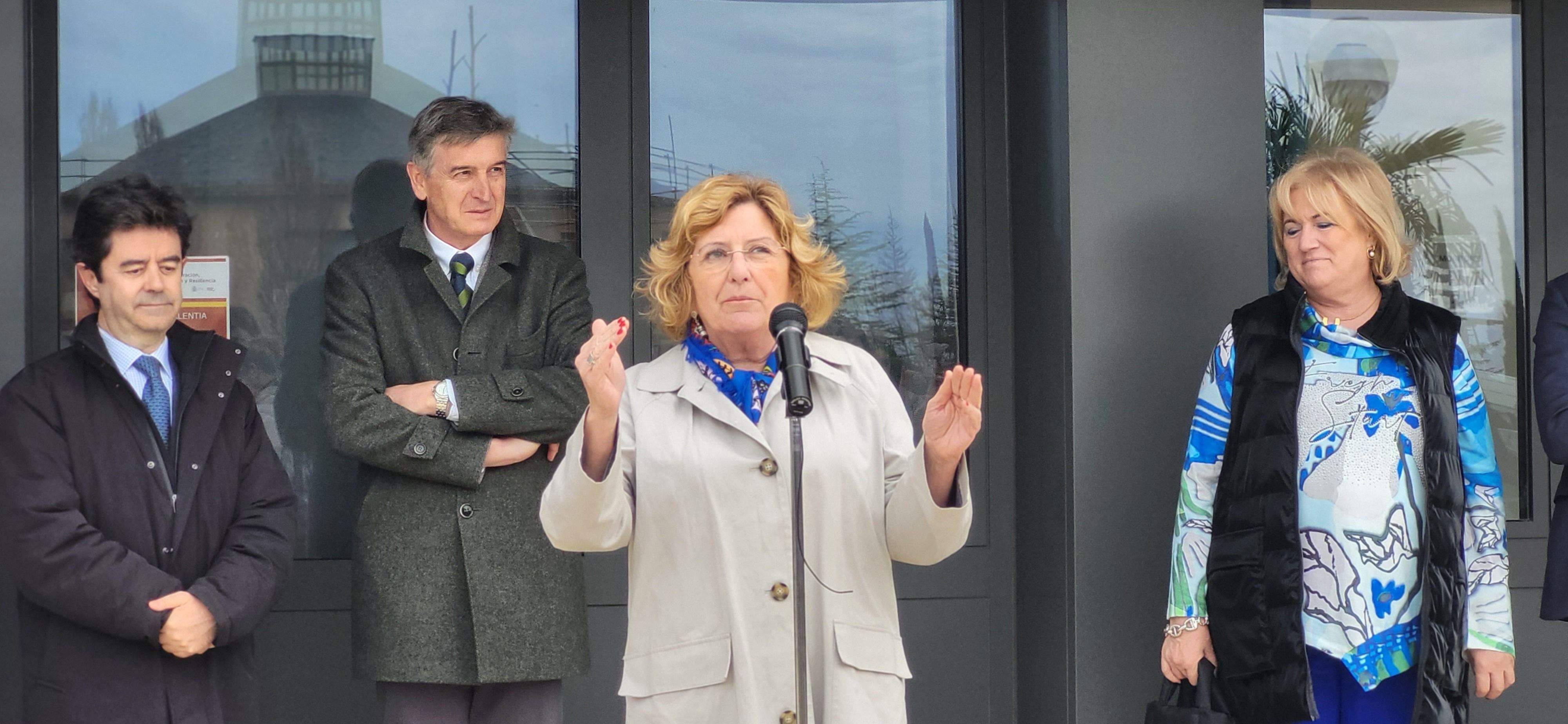 Valentia inaugura sus nuevas viviendas de Huesca. Foto Myriam Martínez 