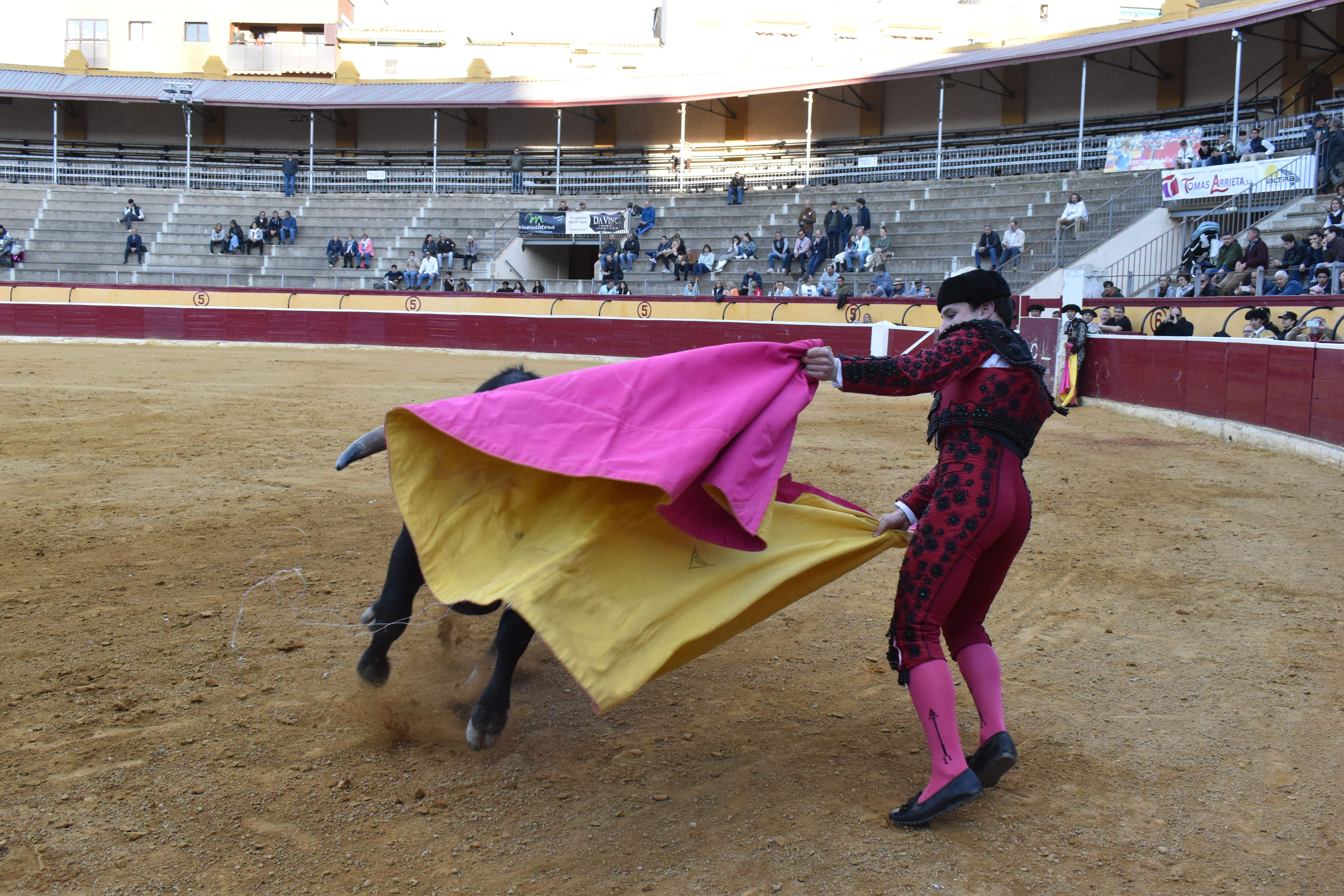 Novillada en Huesca. Foto Carlos Jalle