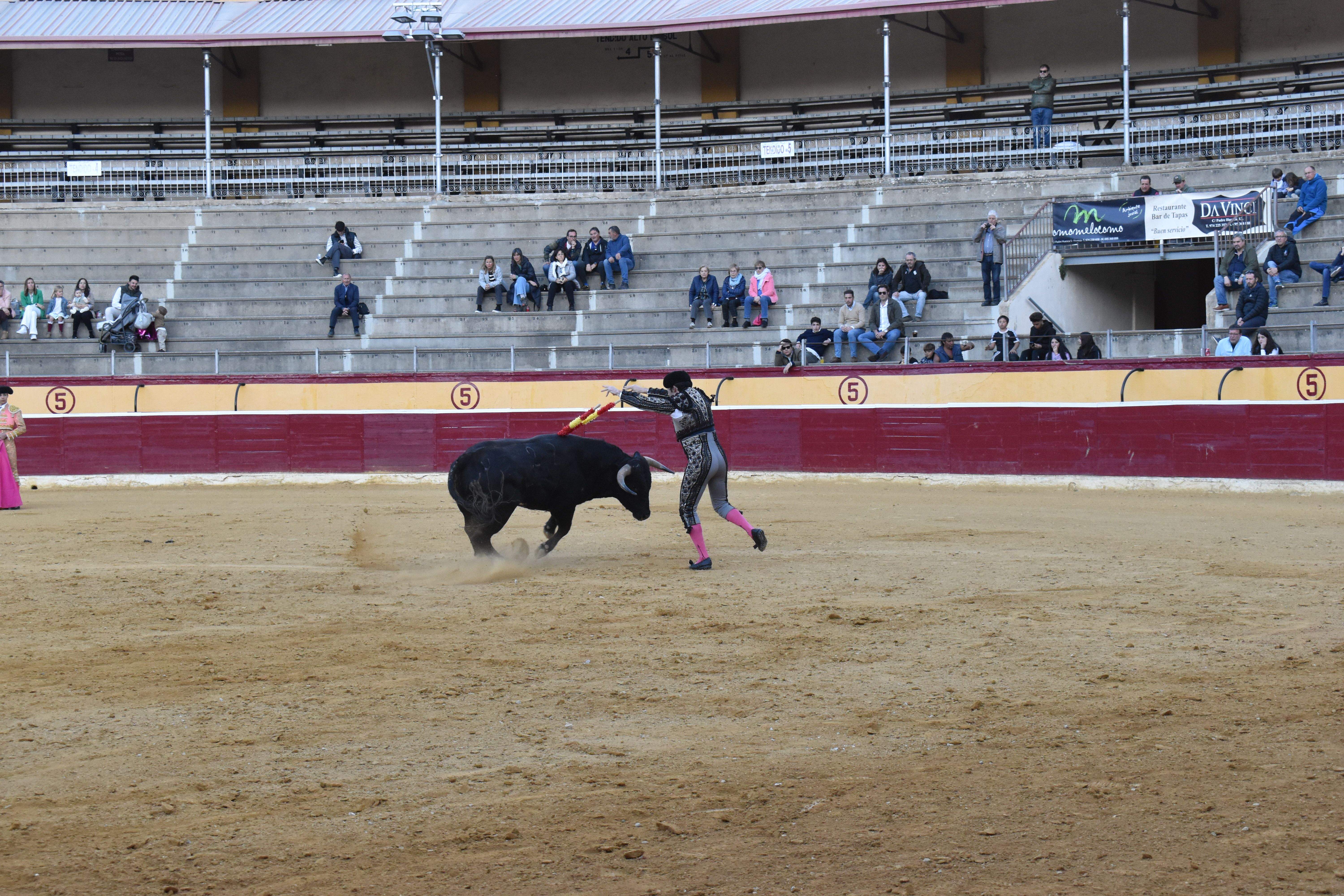 Novillada en Huesca. Foto Carlos Jalle 
