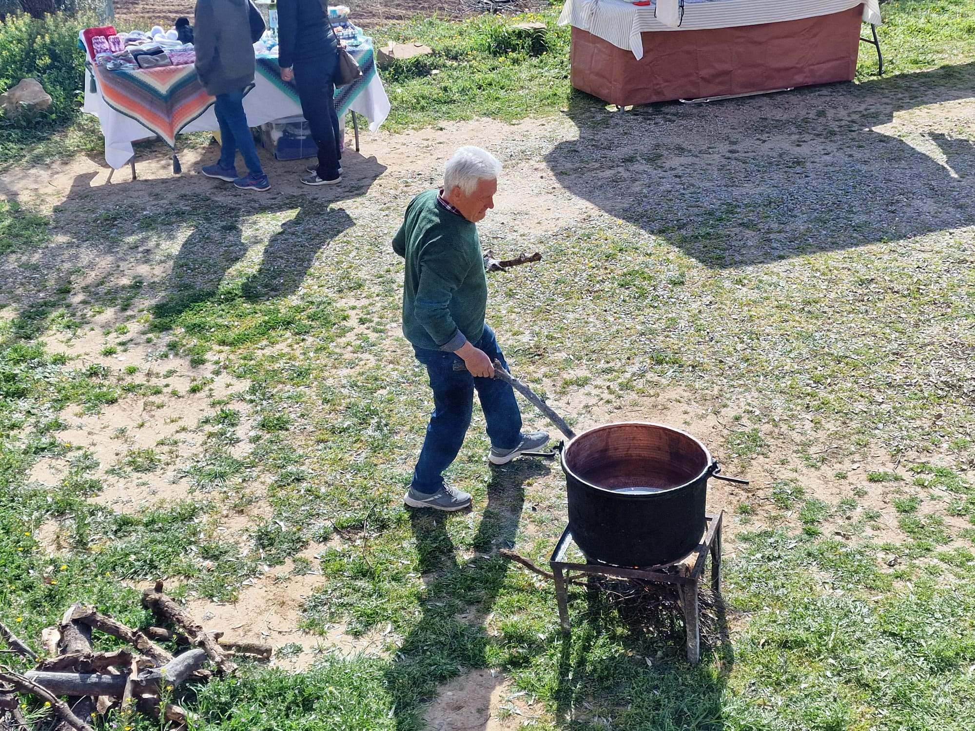 Homenaje a la Mujer Rural en Radiquero