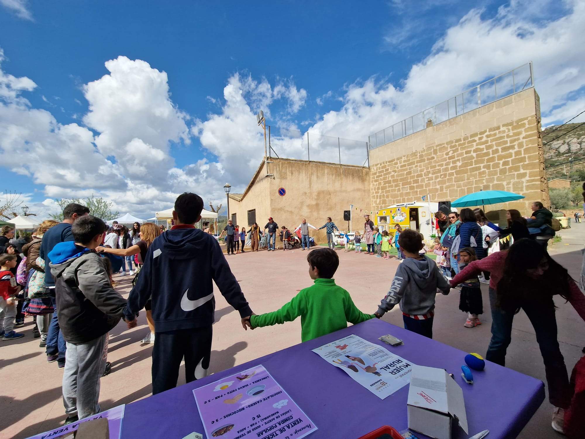 Homenaje a la Mujer Rural en Radiquero