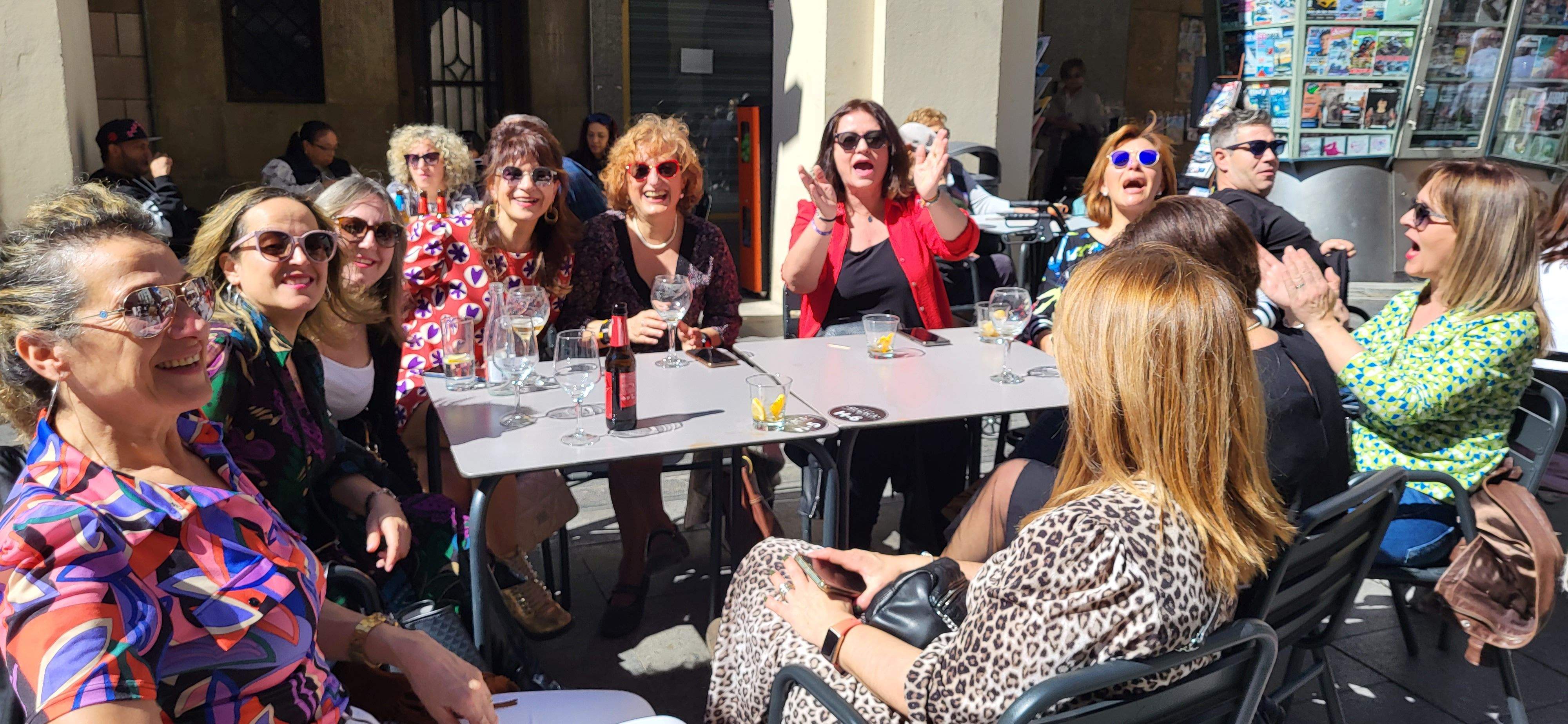  Ambiente previo al derbi del Huesca-Zaragoza en la ciudad.  Foto Mercedes Manterola