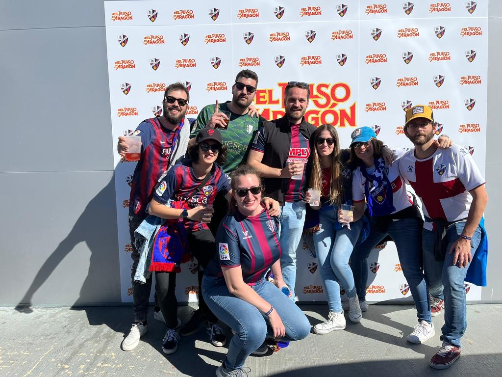 Photocall en El Alcoraz, todos a disfrutar del derbi