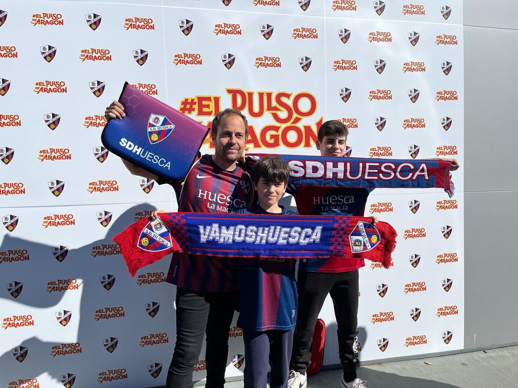 Photocall en El Alcoraz, todos a disfrutar del derbi