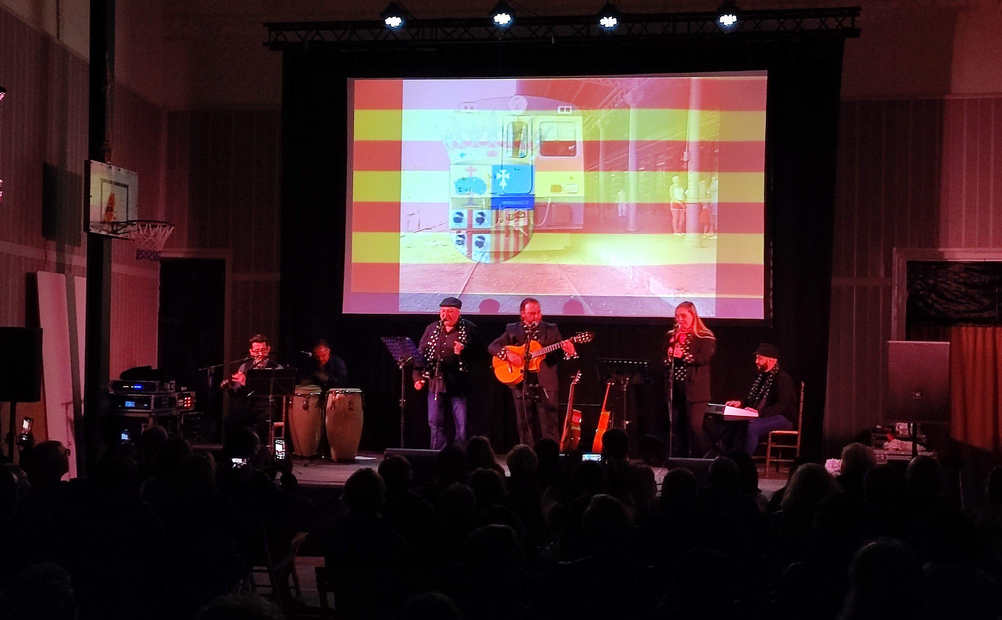 Imagen del homenaje a José Antonio Labordeta en Arascués.