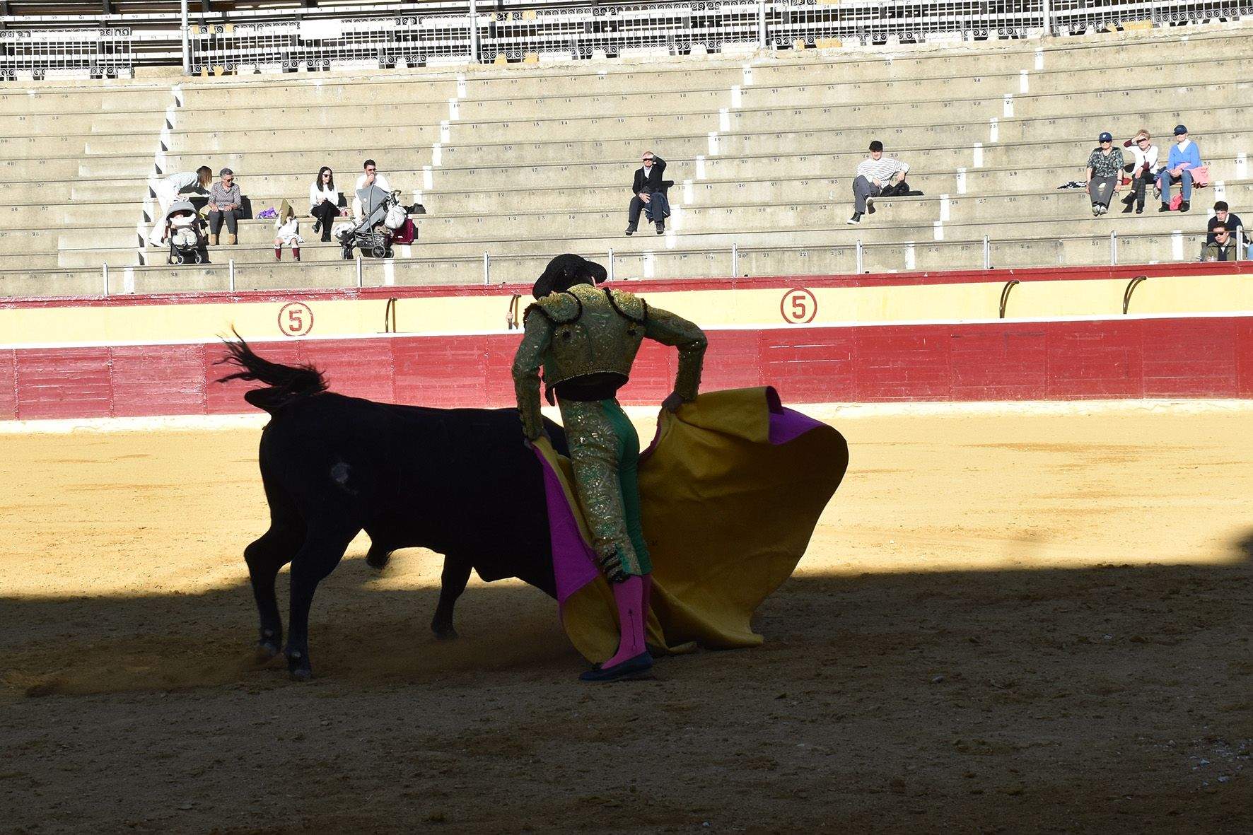 Novillada en Huesca. Foto Carlos Jalle 