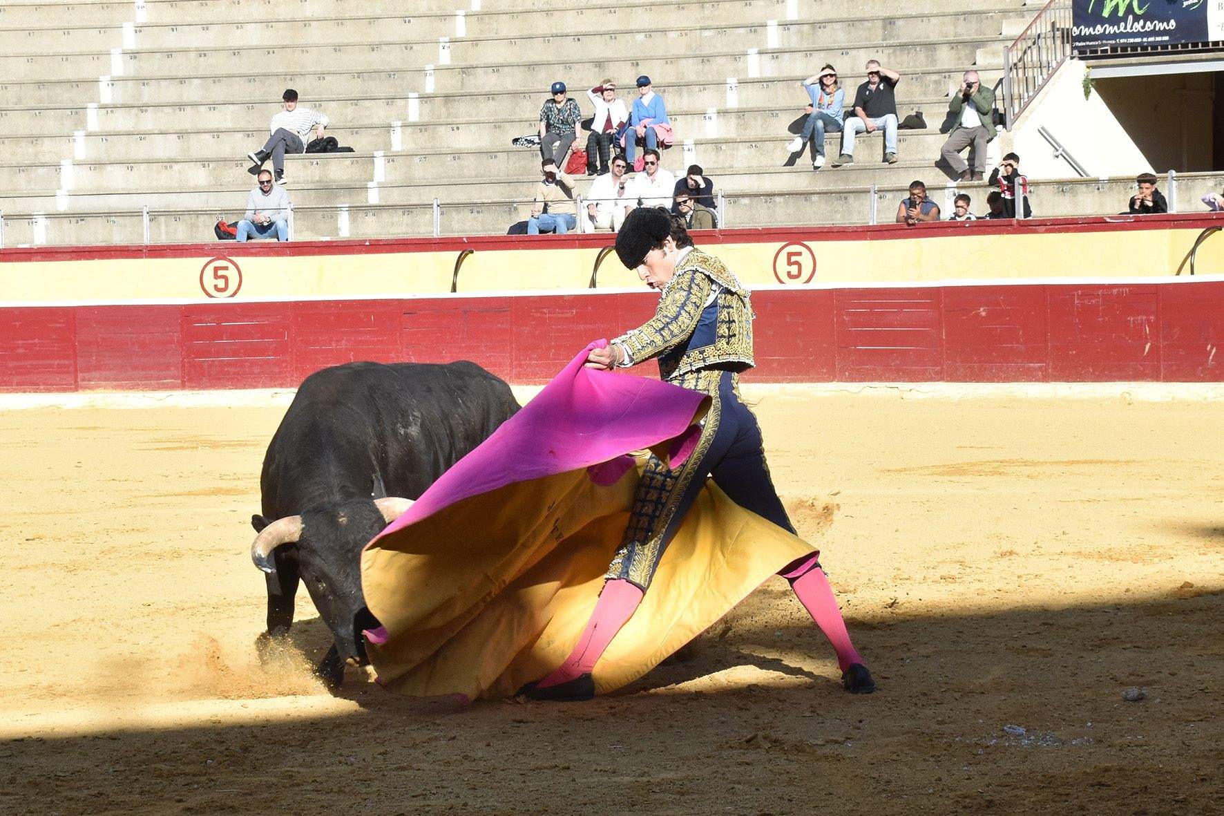 Novillada en Huesca. Foto Carlos Jalle 