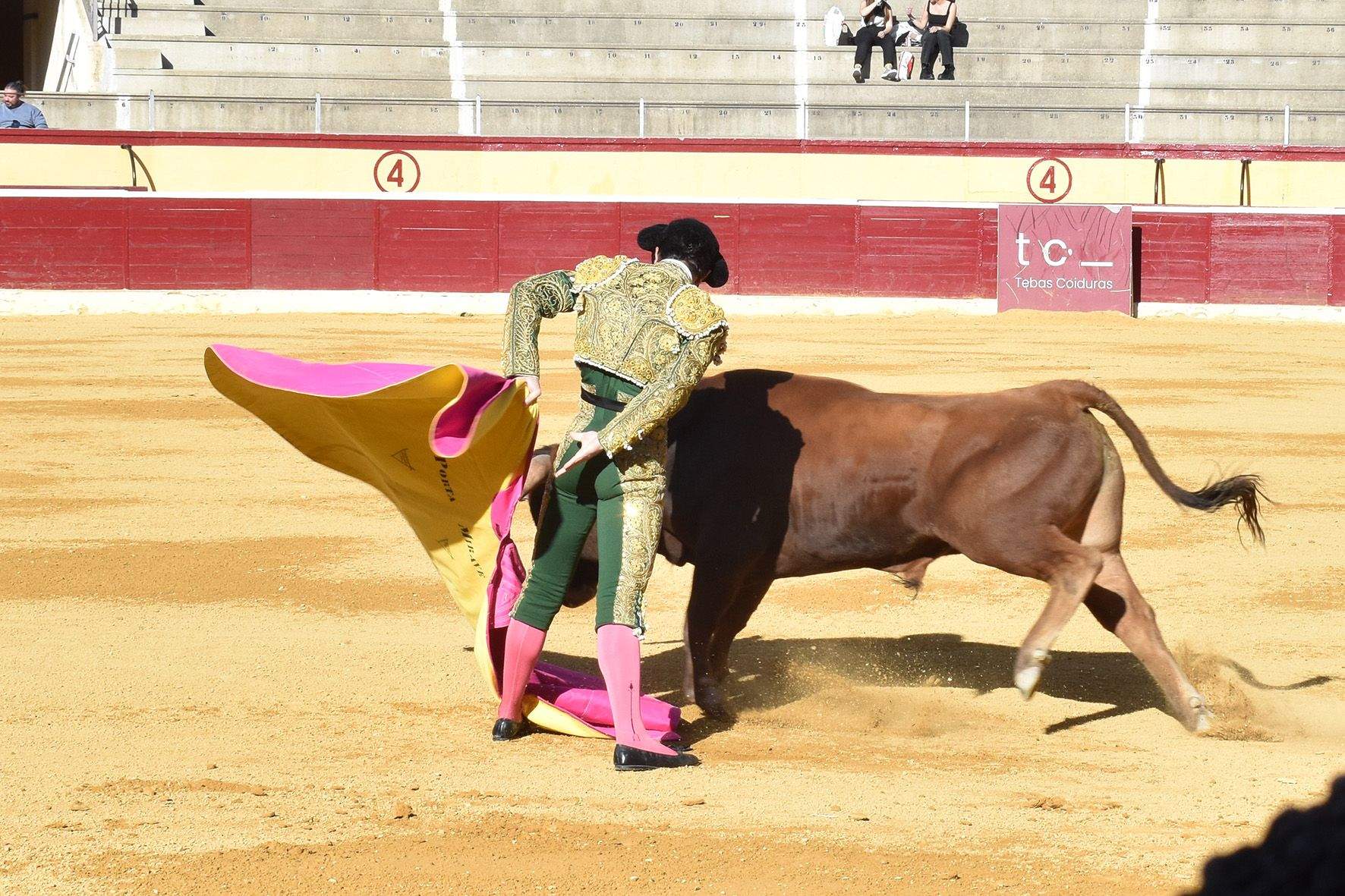 Novillada en Huesca. Foto Carlos Jalle 