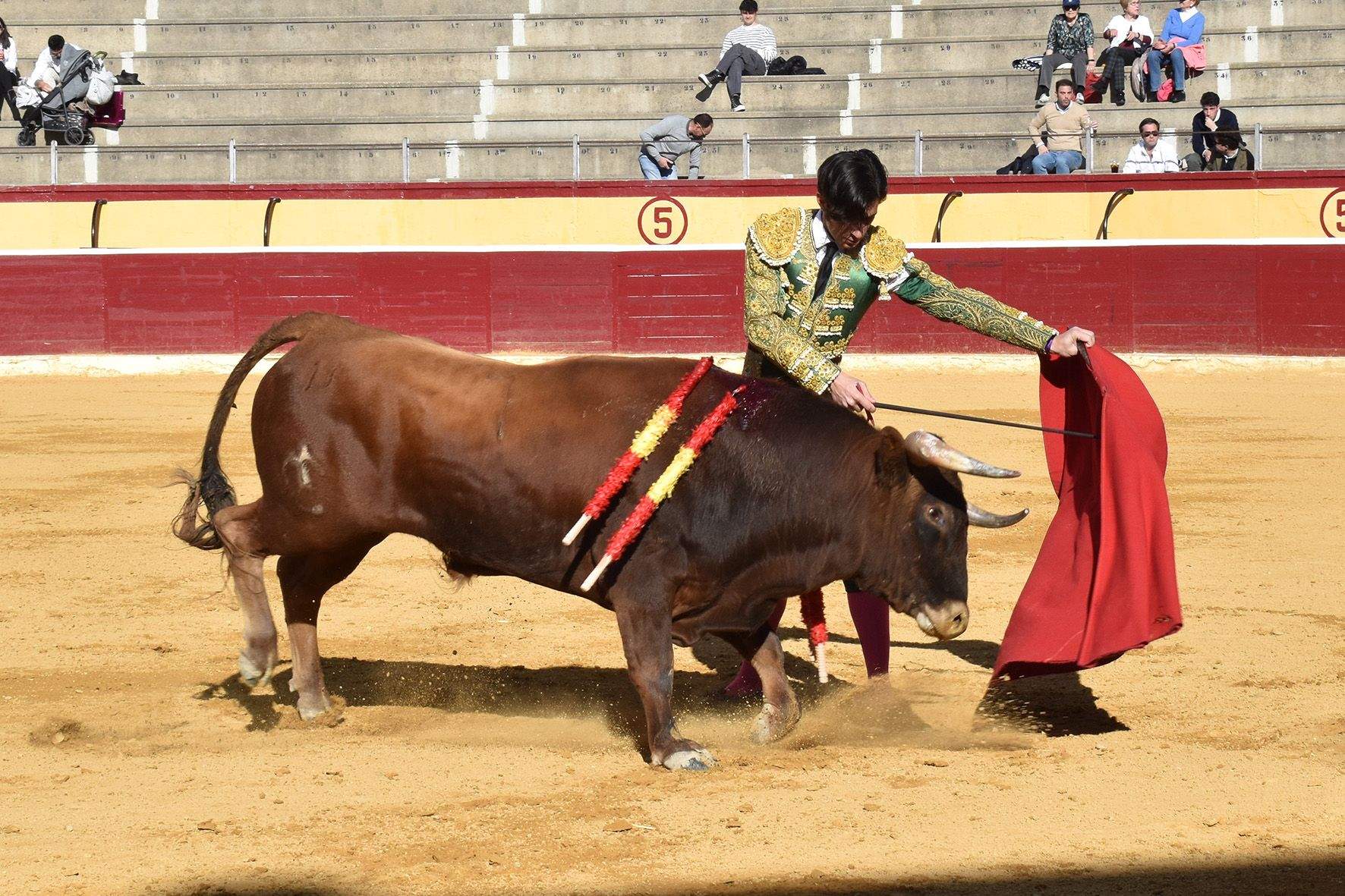 Novillada en Huesca. Foto Carlos Jalle 