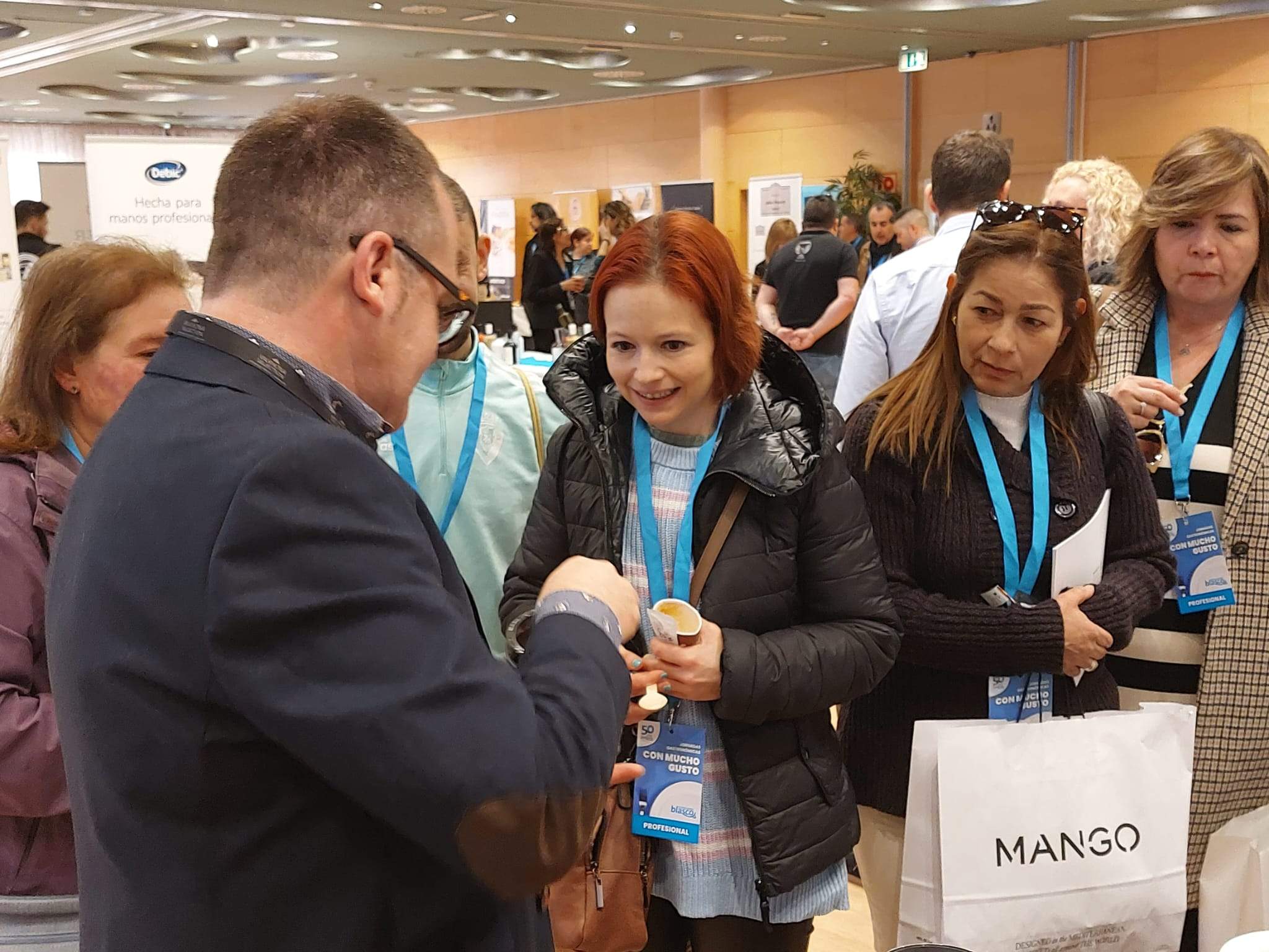 Feria con Mucho Gusto en el Abba de Distribuciones Blasco