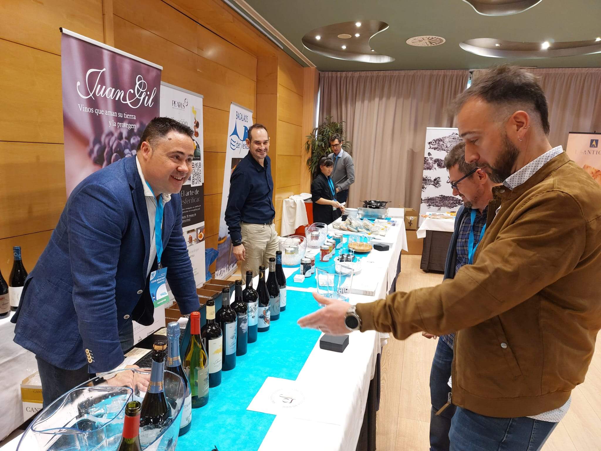 Feria con Mucho Gusto en el Abba de Distribuciones Blasco