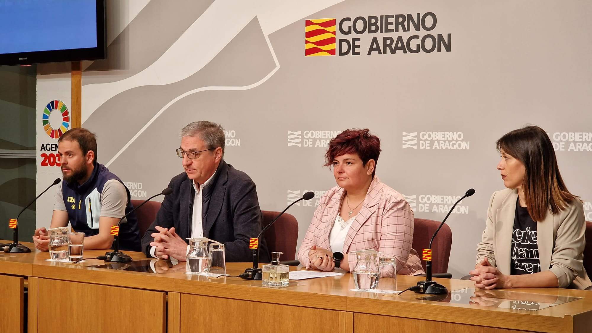 La diputada delegada de deporte, Sofía Avellanas, ha verbalizado el apoyo de #DPHuesca a la candidatura Canfranc Pirineos 2025. Foto: DPHuesca