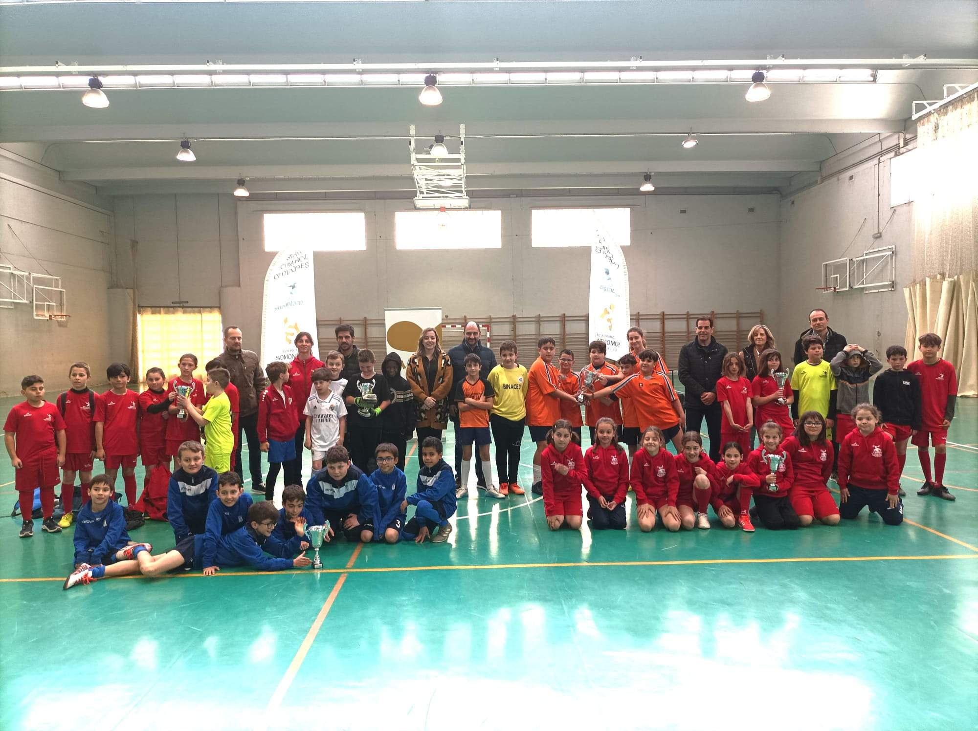 Entrega de trofeos en categoría alevín