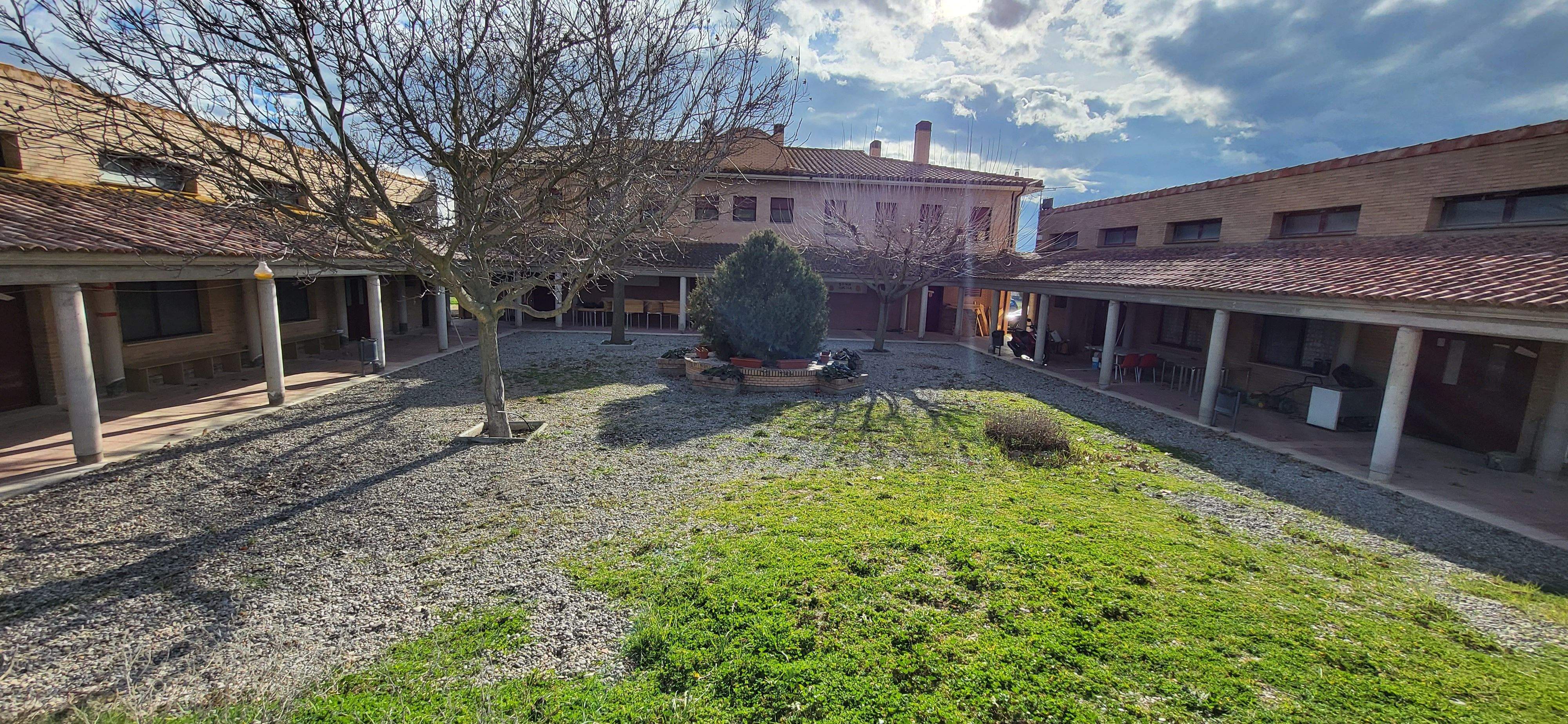 Albergue La Sabina de Fonz. Foto Myriam Martínez Albergue La Sabina de Fonz. Foto Myriam Martínez