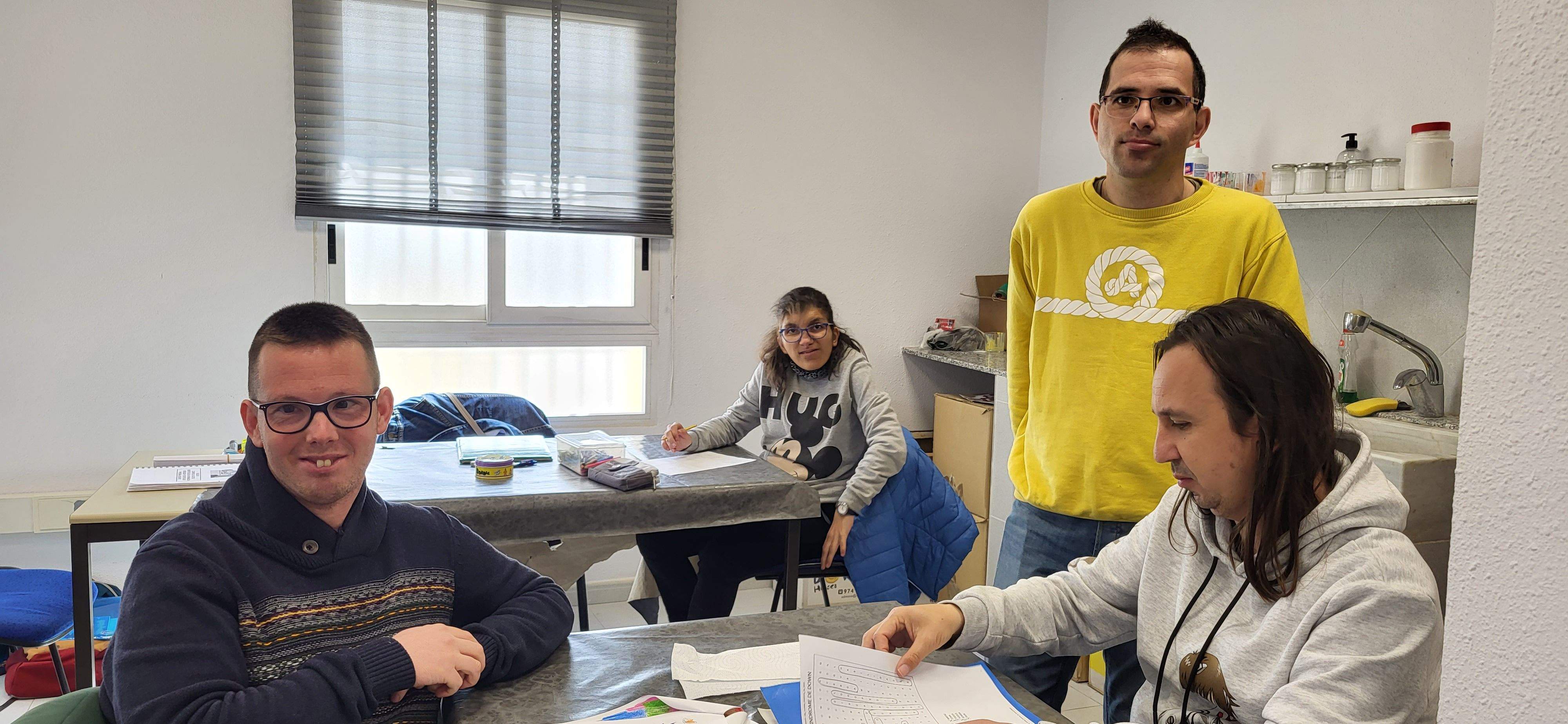Jóvenes de la Asociación Down Huesca. Foto Myriam Martínez