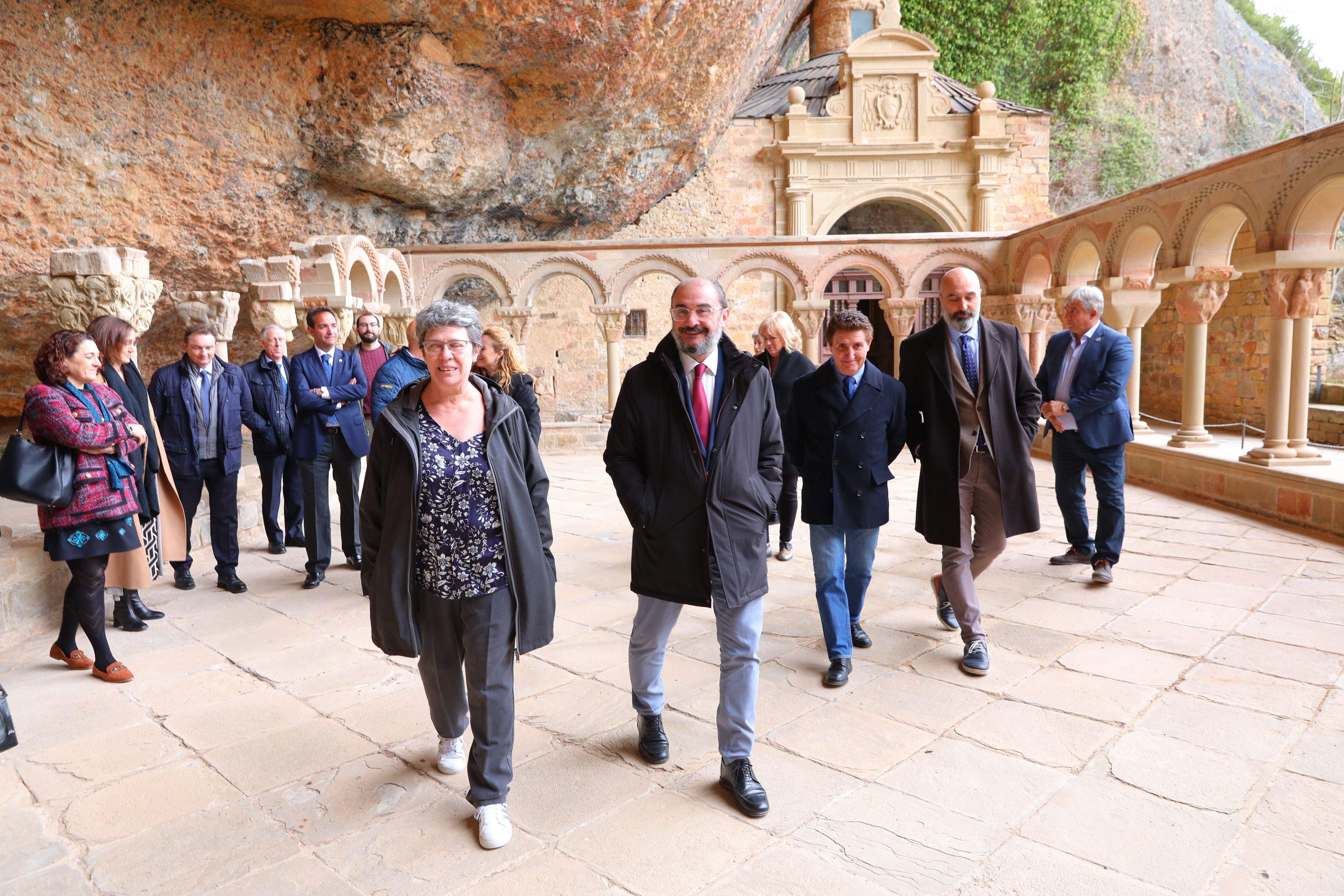 Lambán ha visitado el monasterio de San Juan de la Peña.