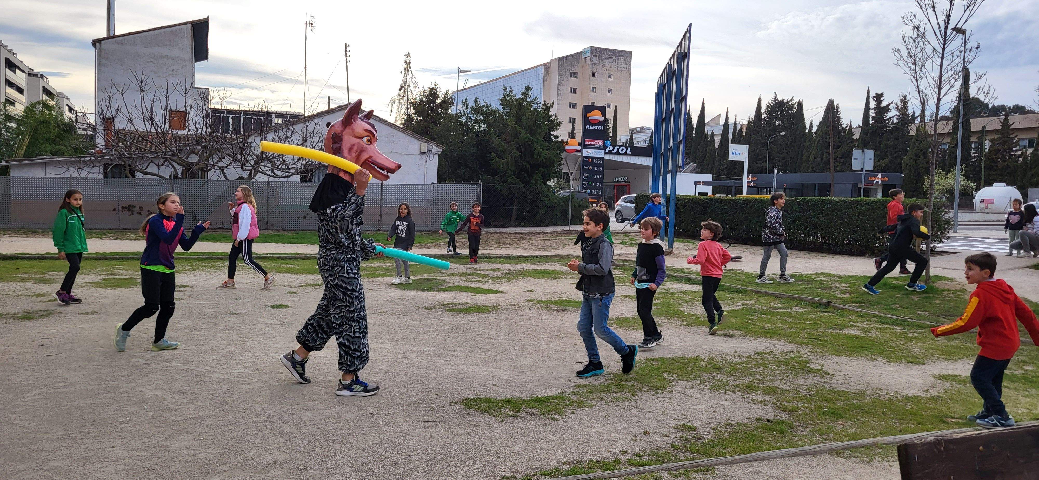 Cabezudos del barrio de la Encarnación. Foto Myriam Martínez 