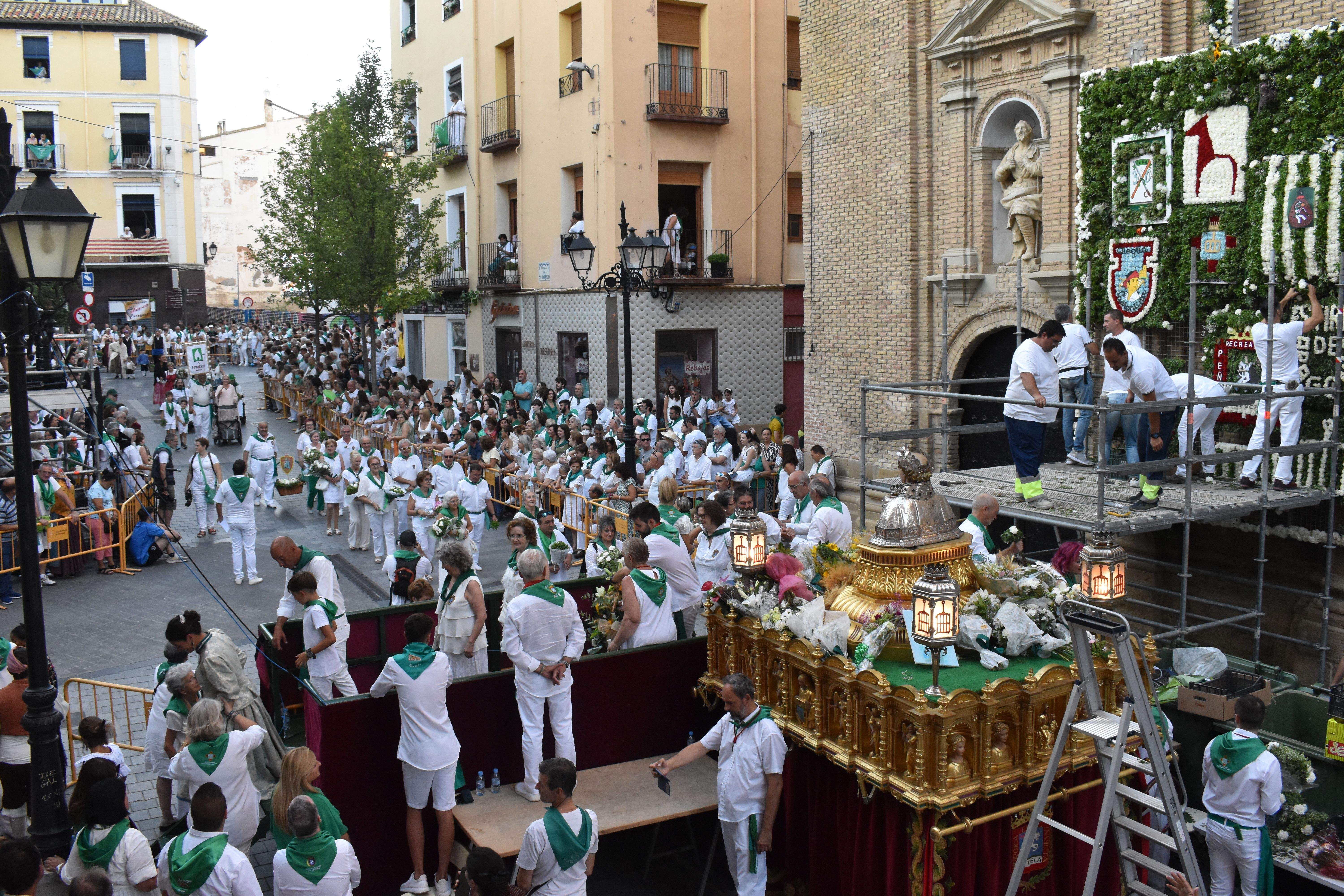 Ofrenda de Flores y Frutos. Foto Carlos Jalle