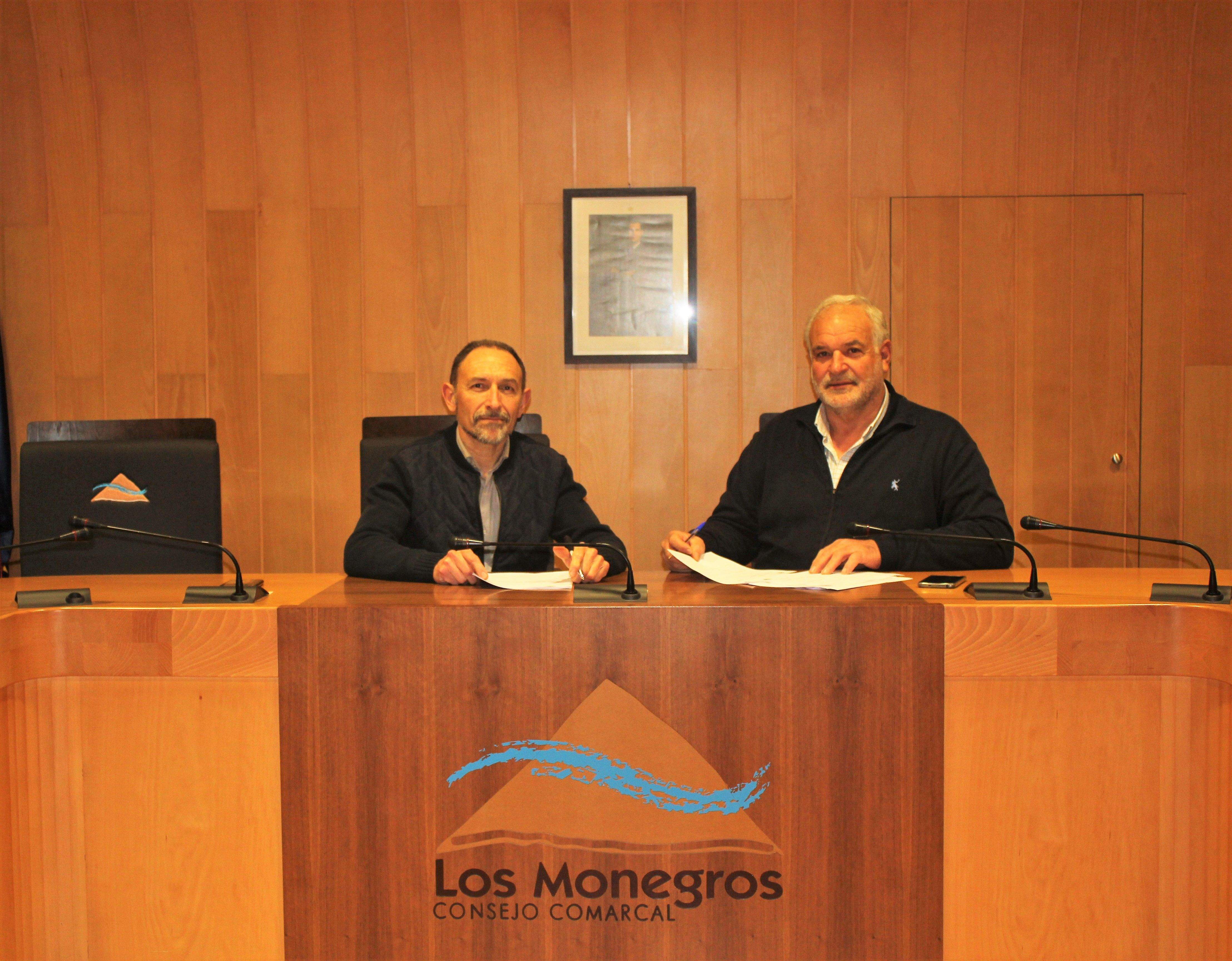 Armando Sanjuan y Felipe Eduardo Munuera. La Comarca de Los Monegros renueva el convenio de colaboración para la atención y prevención de adicciones