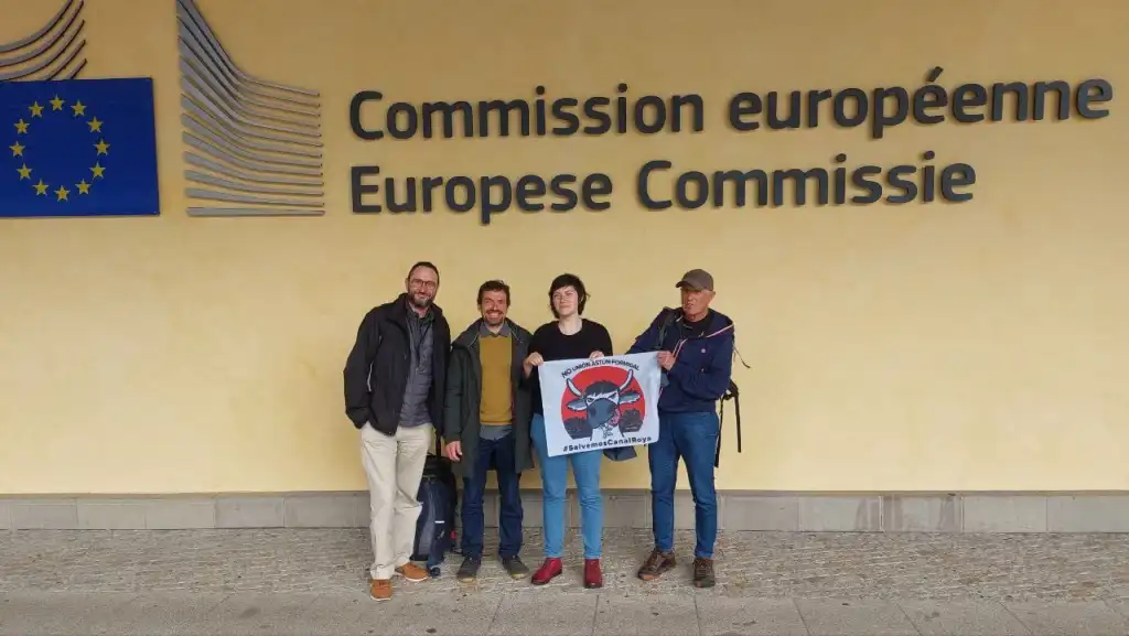 Miembros de la delegación que la campaña Salvemos Canal Roya en la Comisión Europea.