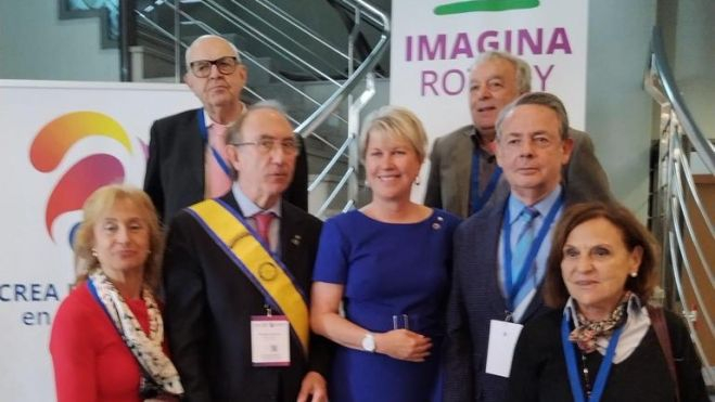 Rotarios de Huesca con Jennifer E. Jones