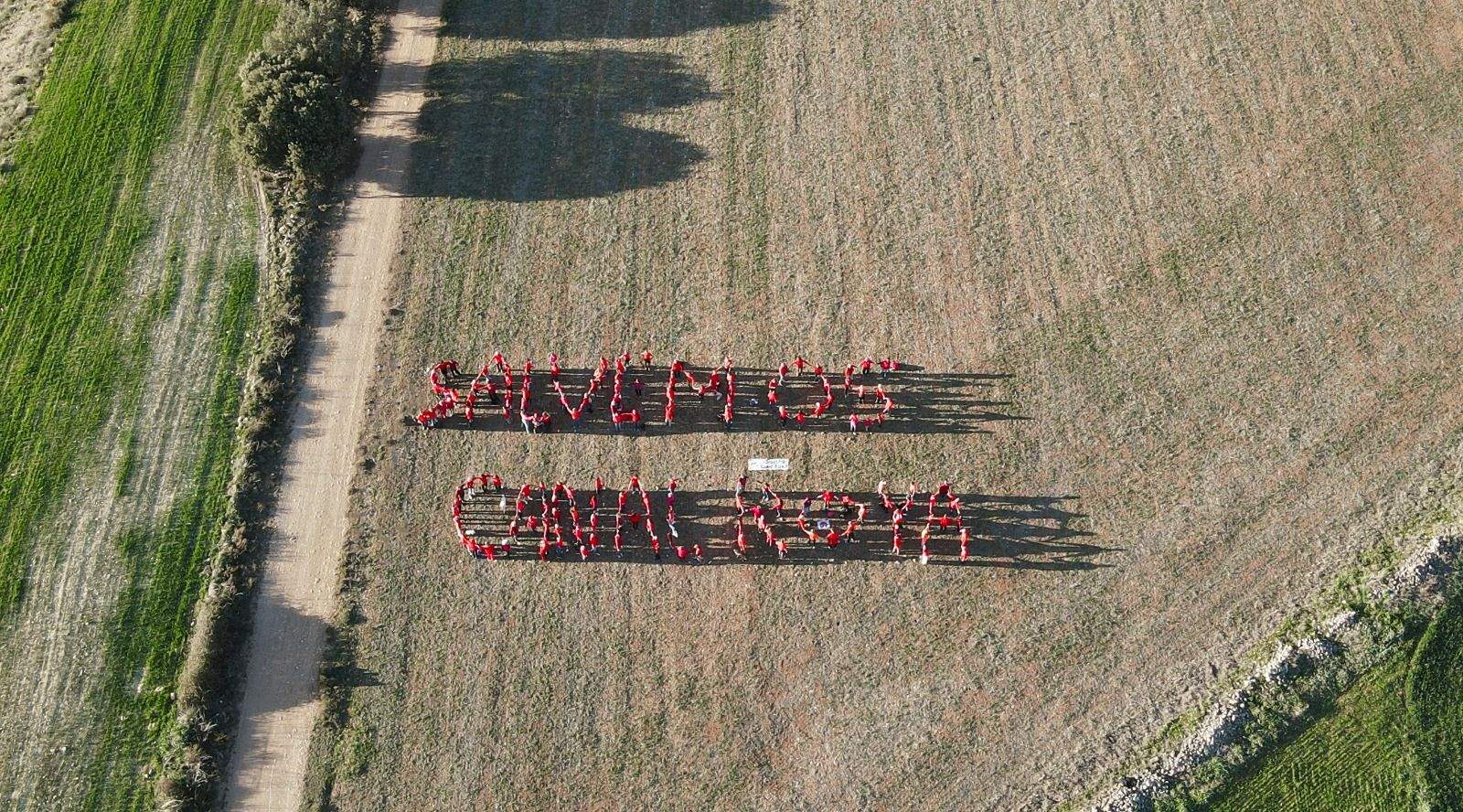 Acción reivindicativa contra la unión de las estaciones por Canal Roya