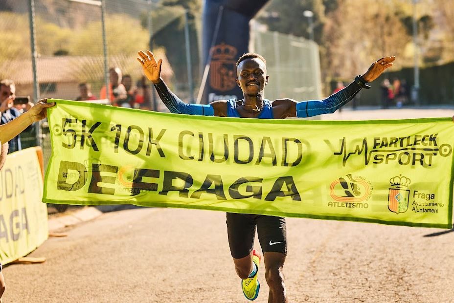 Muhammad Lamin, vencedor absoluto de la 10K de Fraga.