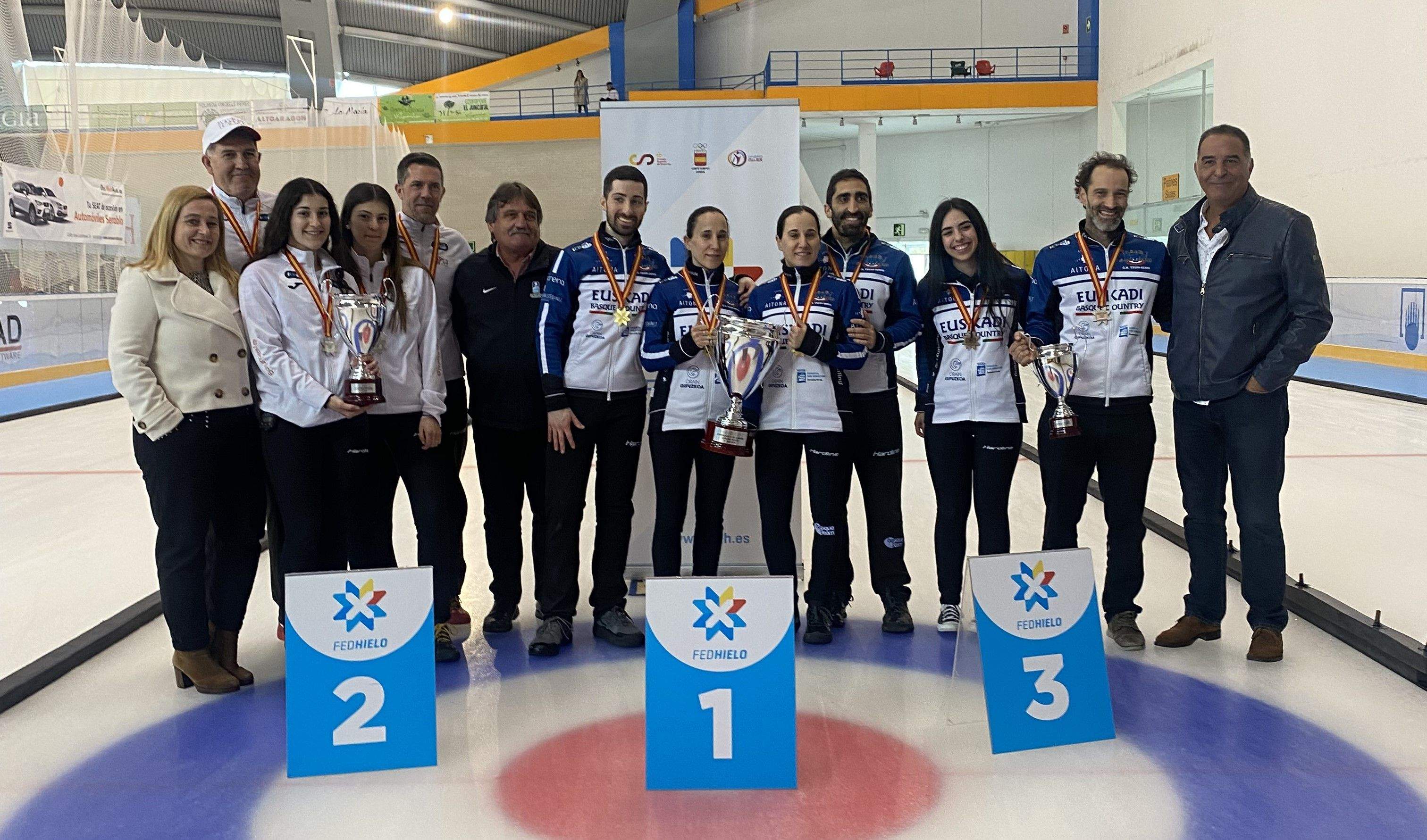 Podio del Campeonato de España mixto de 1ª División.