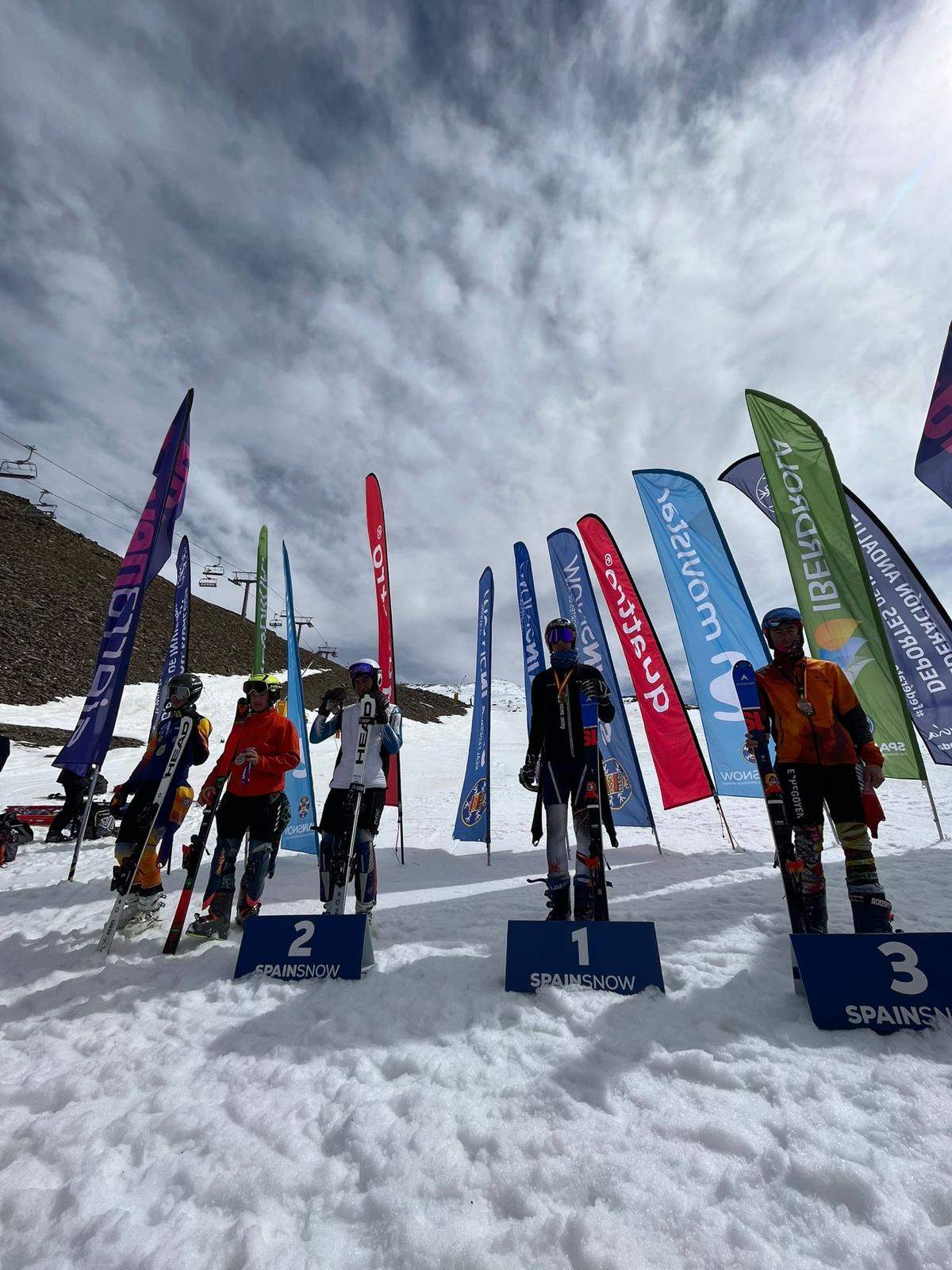 Selección Aragonesa en Sierra Nevada.