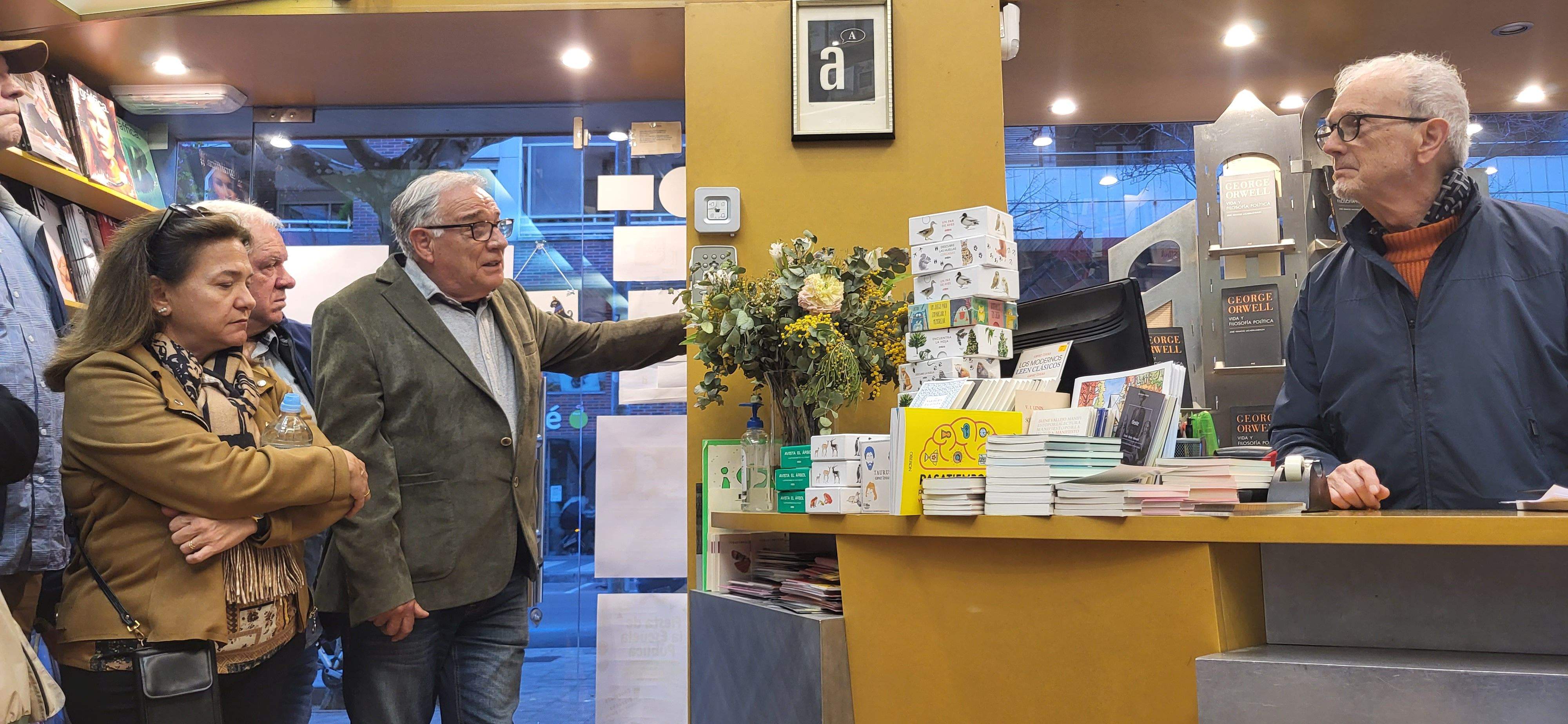 Presentación del libro de José Ignacio Lacasta-Zabalza sobre Orwell. Foto Myriam Martínez