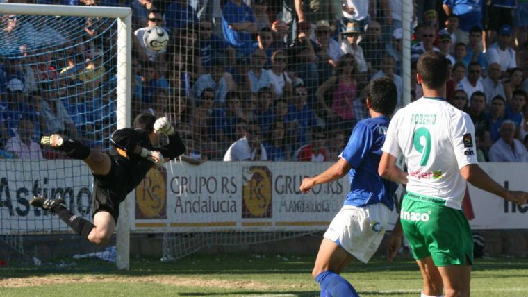Gol de Roberto en Écija en el ascenso de 2008.