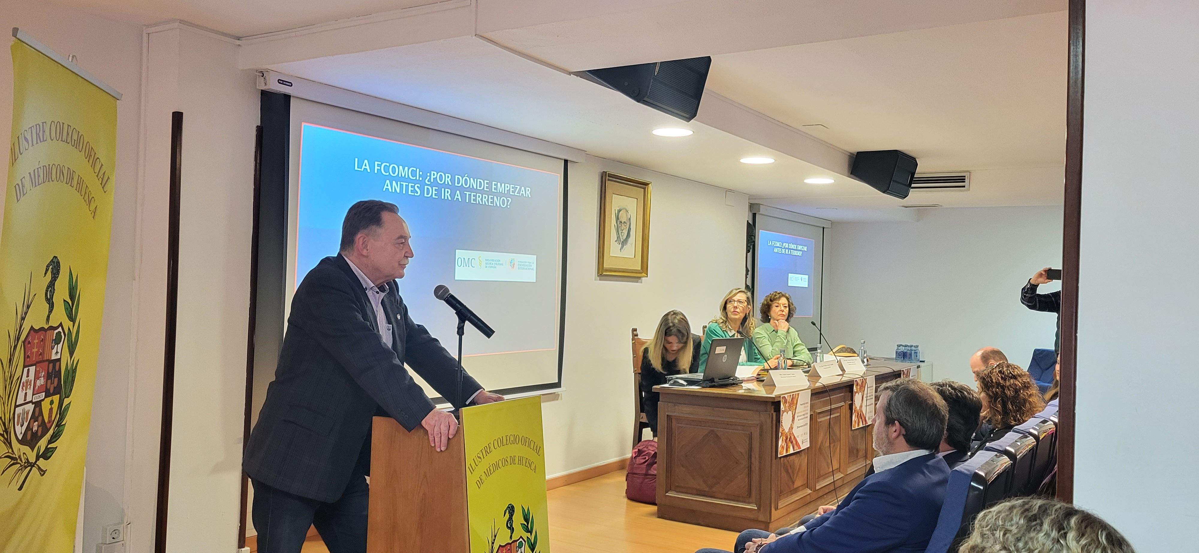 José Borrel se dirige a los asistentes. Foto Myriam Martínez 