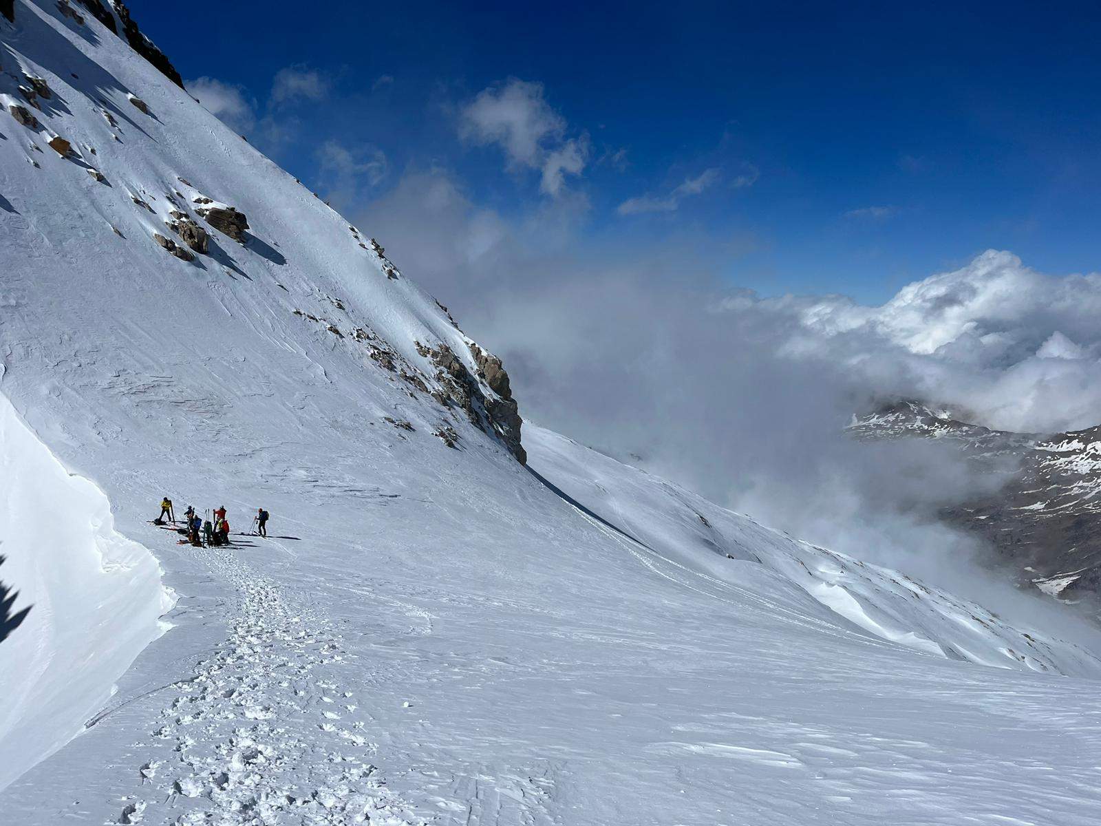 Al pie del Aneto. Foto Peña Guara