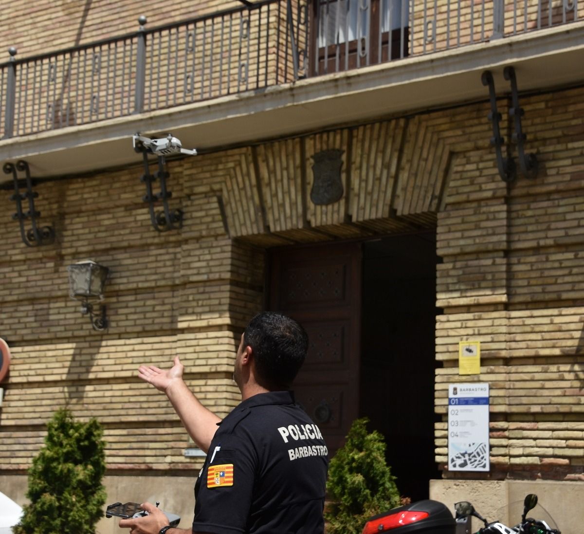 Barbastro ya tiene ojos que lo sobrevuelan Barbastro ya tiene ojos que lo sobrevuelan