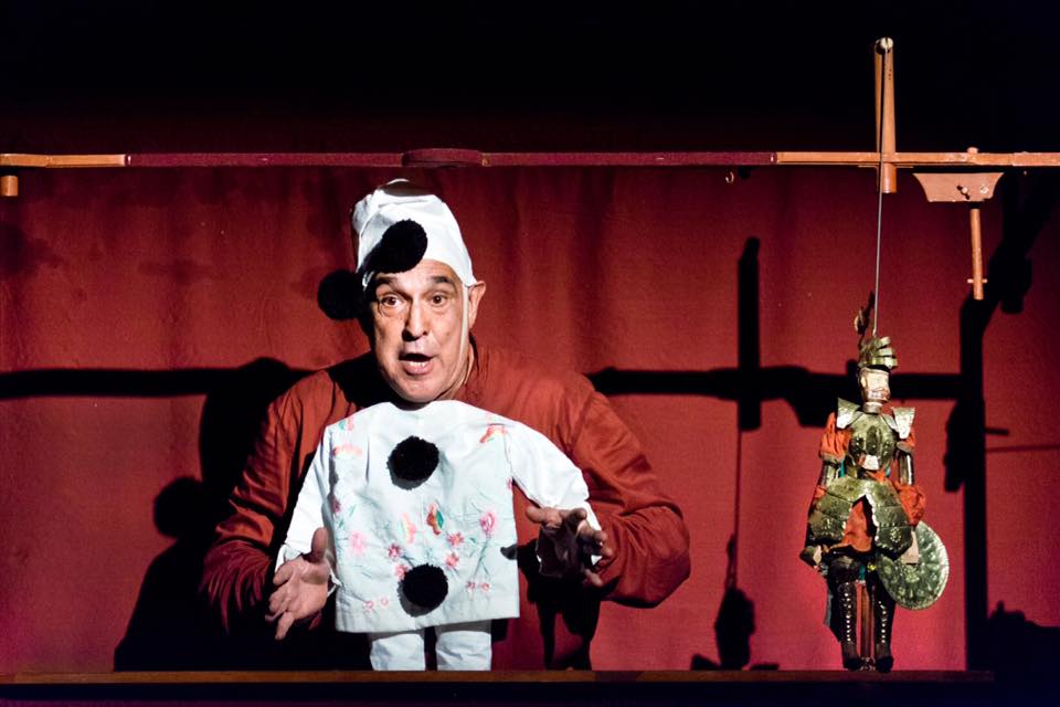 Los Titiriteros de Binéfar ofrecen su espectáculo 'Cómicos de la lengua'.