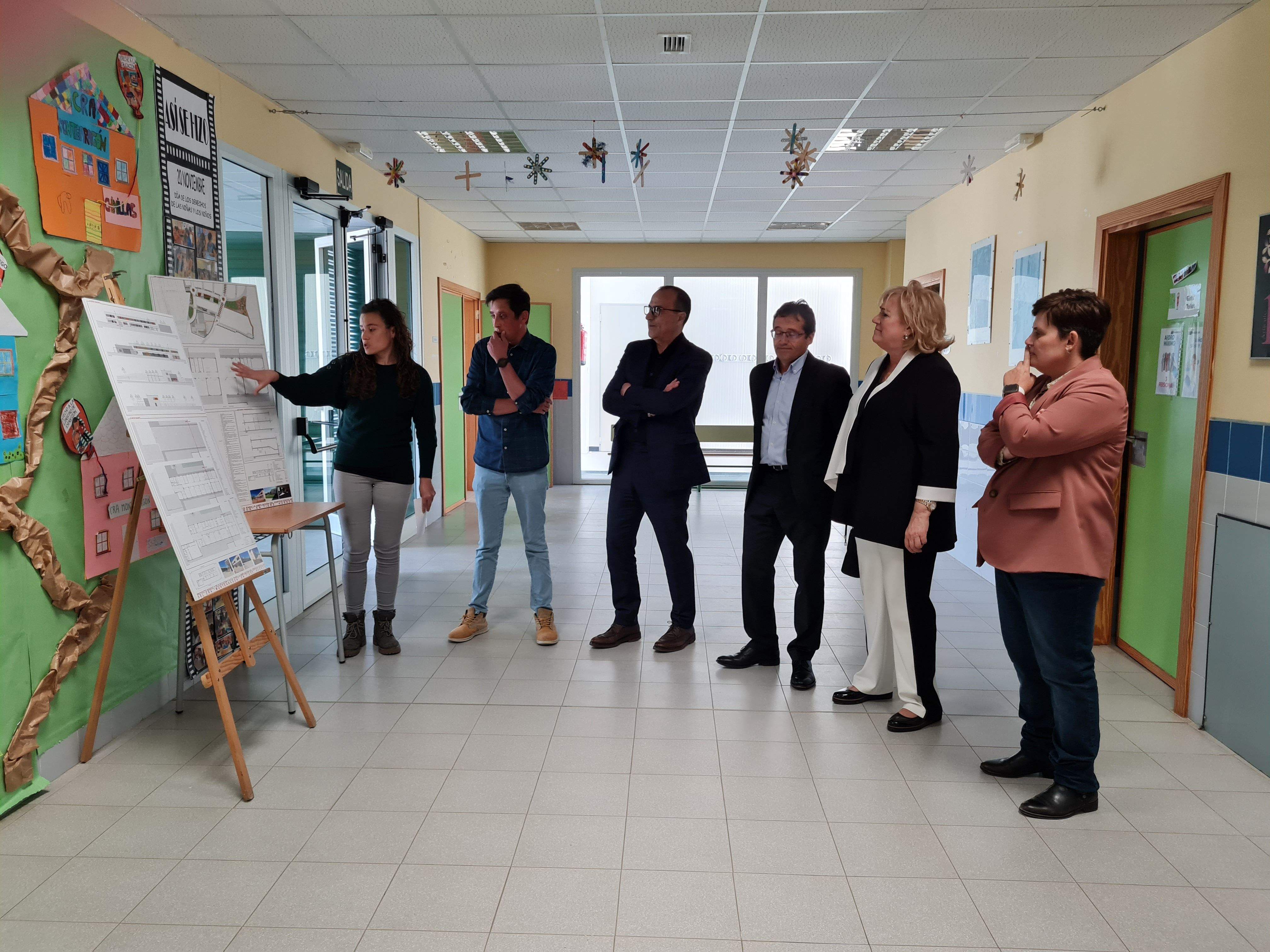 Presentación del proyecto de ampliación en el colegio de Tierz.