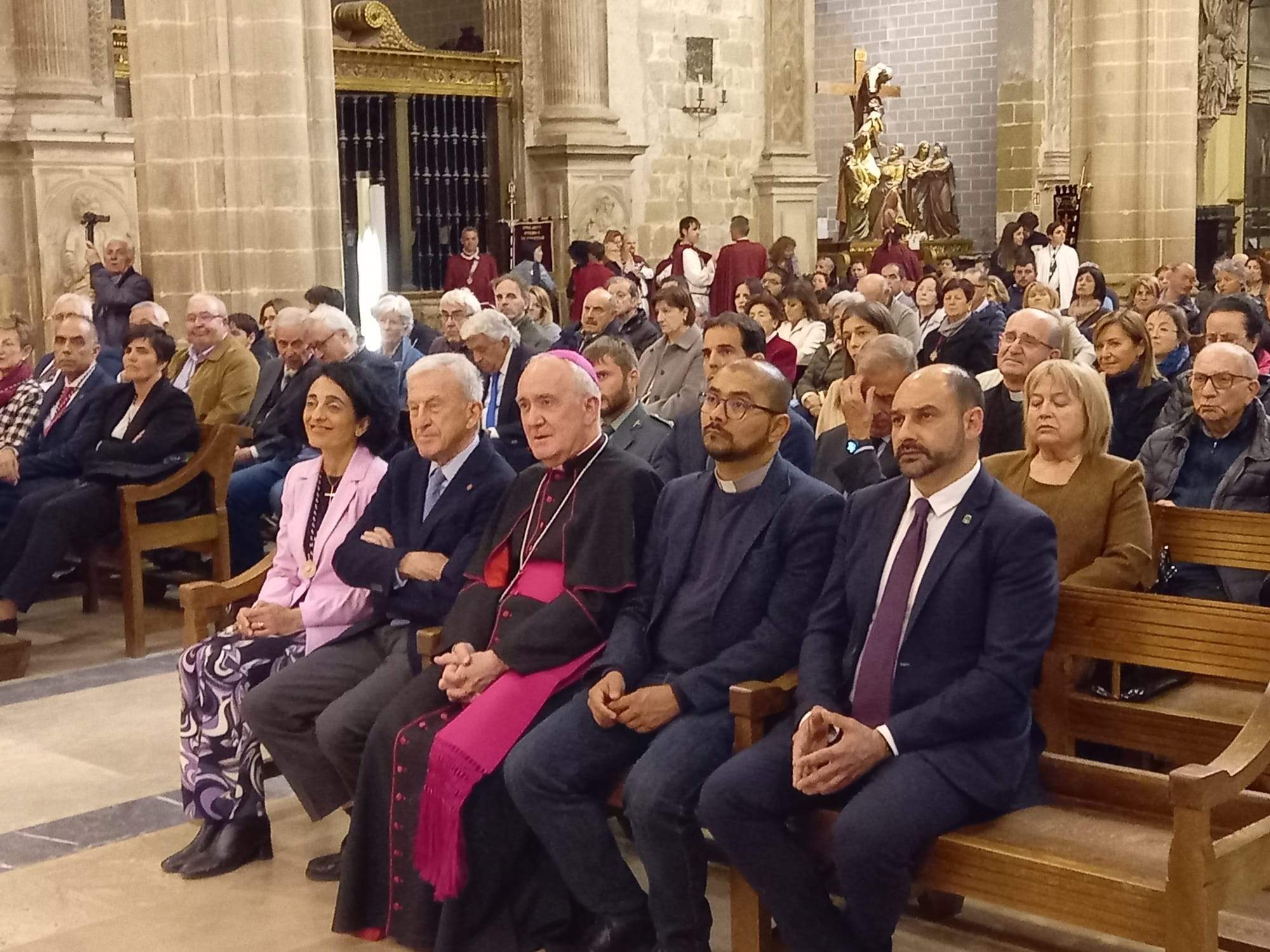 Pregón de la Semana Santa de Barbastro.  Foto Servicio Especial