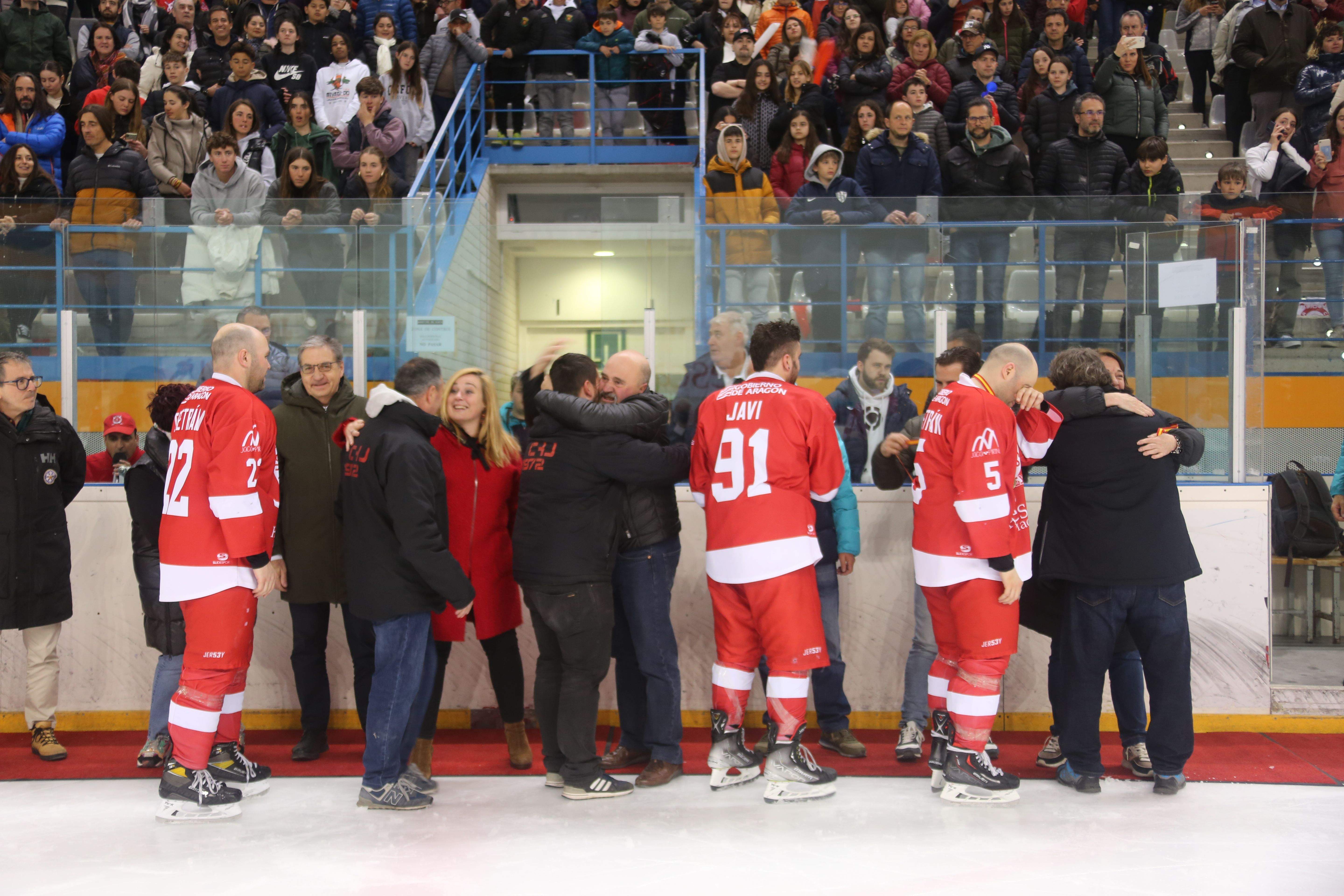 Euforia desatada tras el campeonato. Foto Miguel Ramón Henares