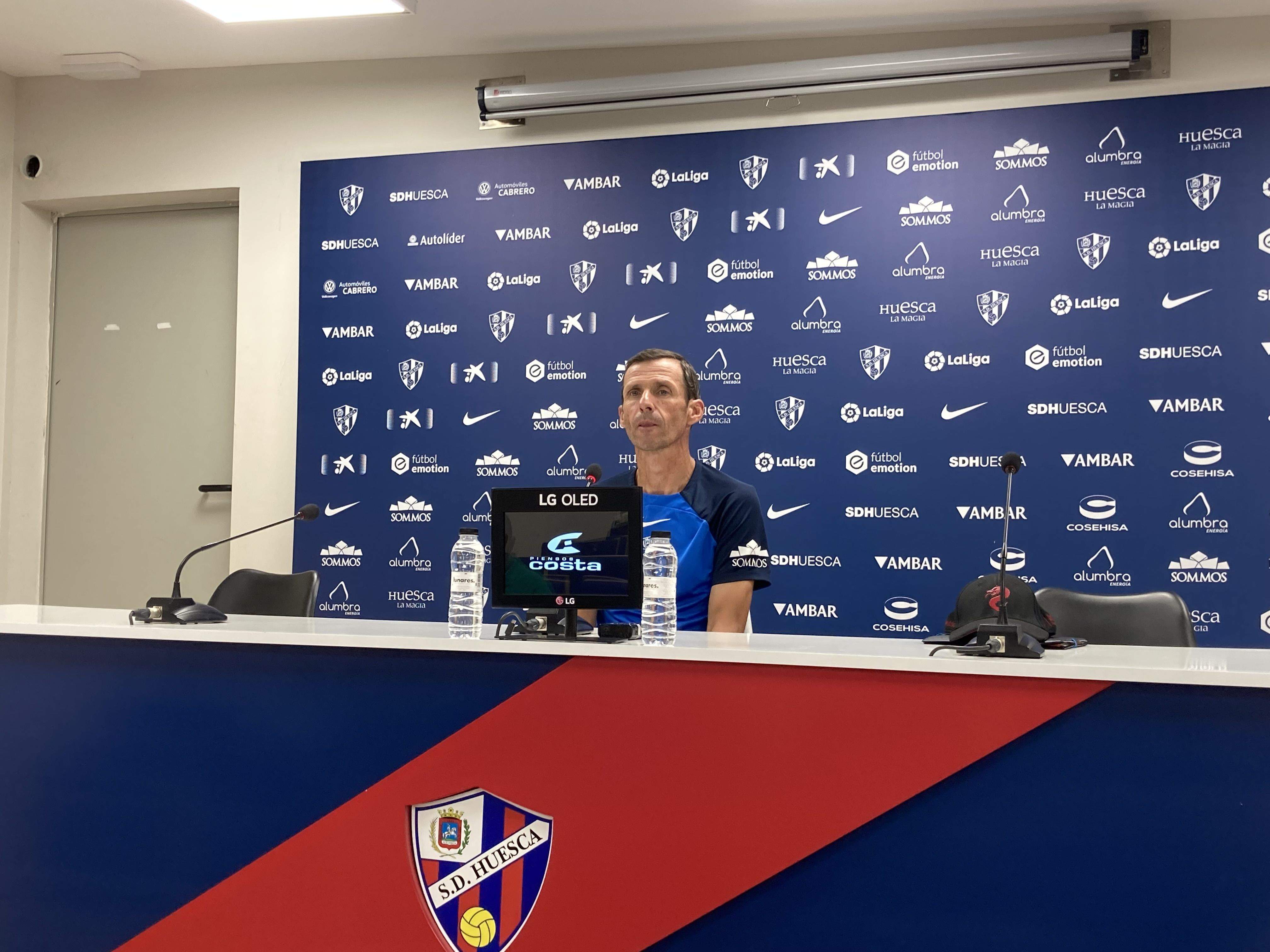 Cuco Ziganda en la rueda de prensa previa al partido ante el Cartagena. Foto: Adrián Mora