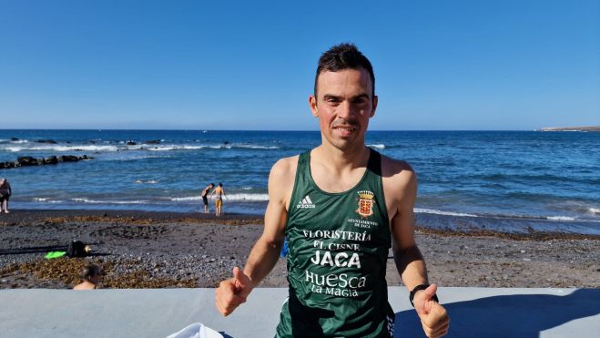 Alberto Puyuelo se despide del Oroel en Lerín. Alberto Puyuelo se despide del Oroel en Lerín.