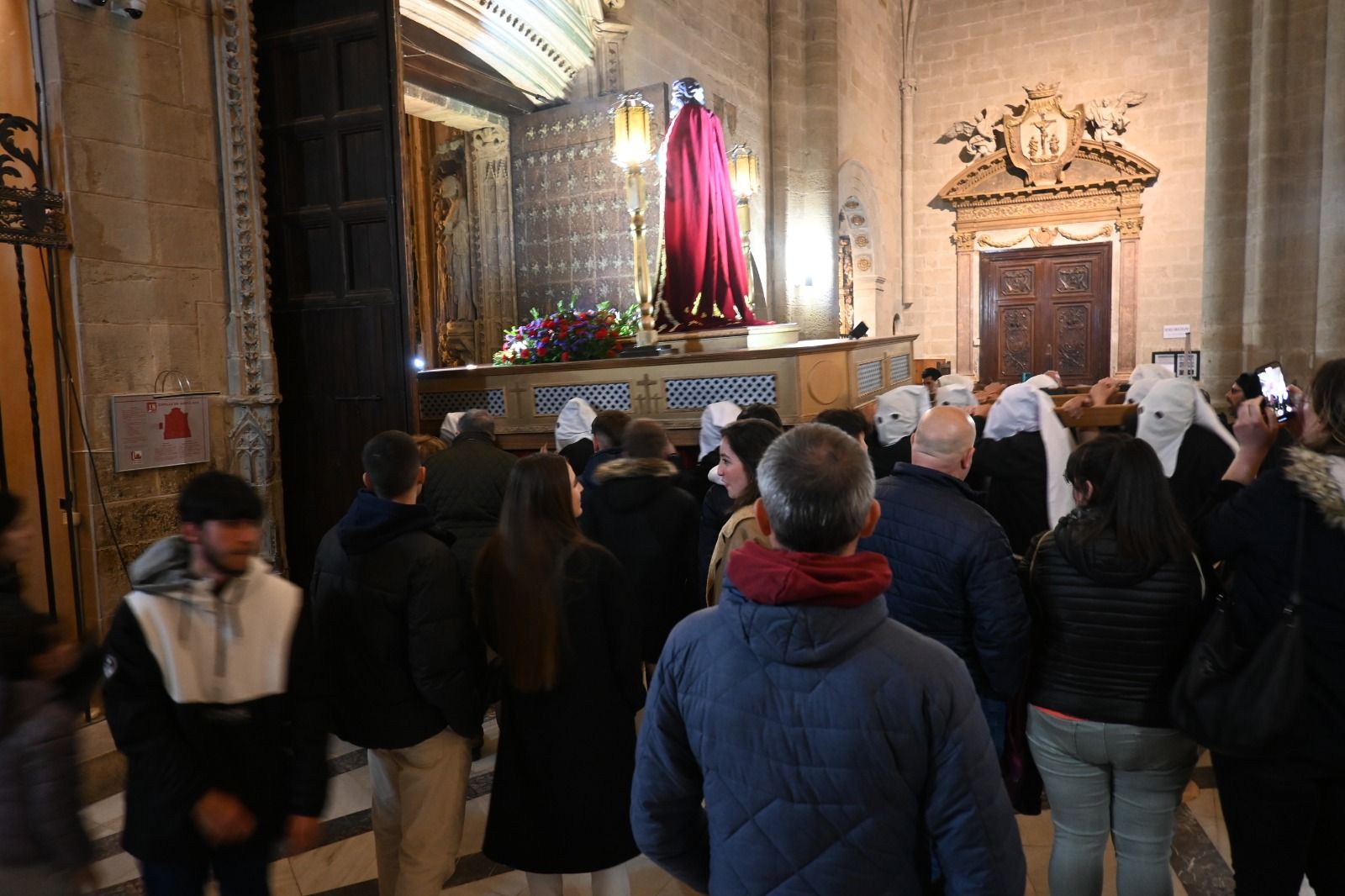 Procesión del Santo Cristo de los Milagros. Foto Carlos Jalle