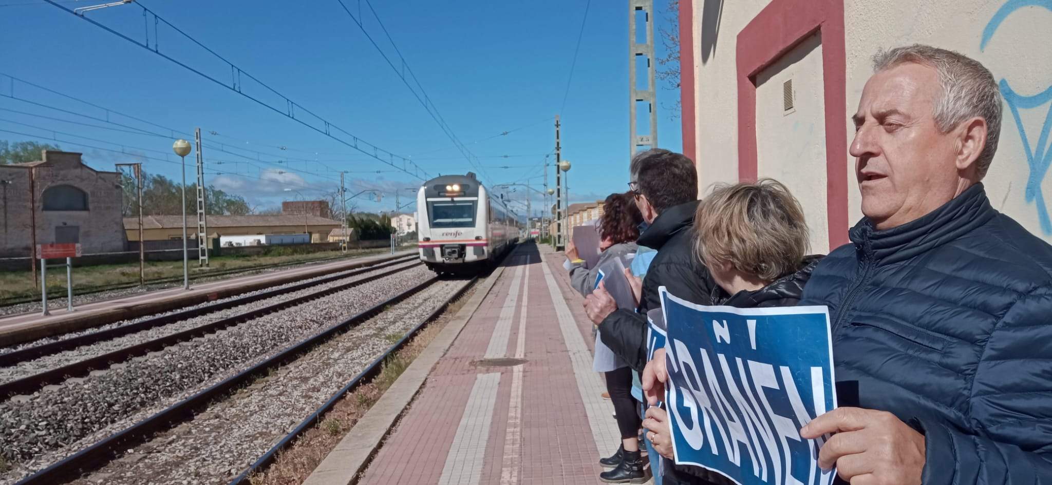 Concentración de Monegros no Pierdas Tu Tren en Grañén