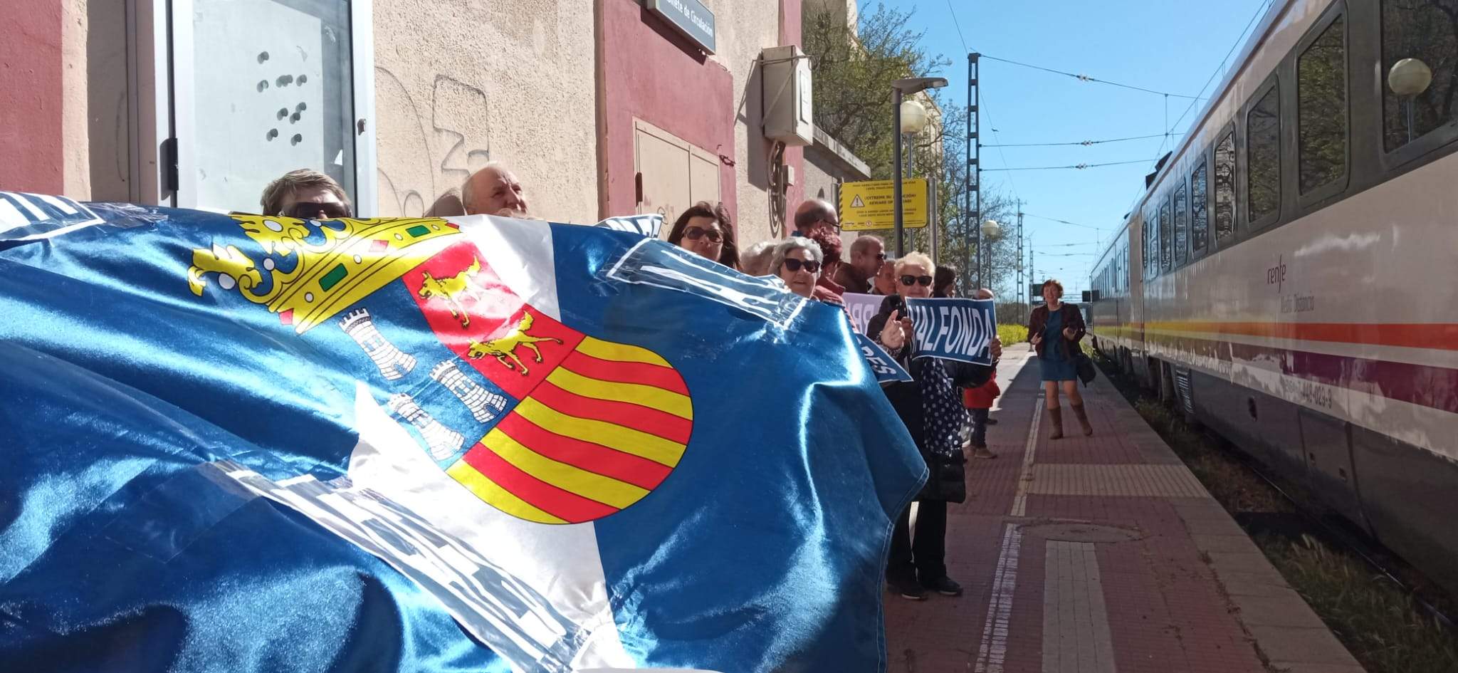 Concentración de Monegros no Pierdas Tu Tren en Grañén