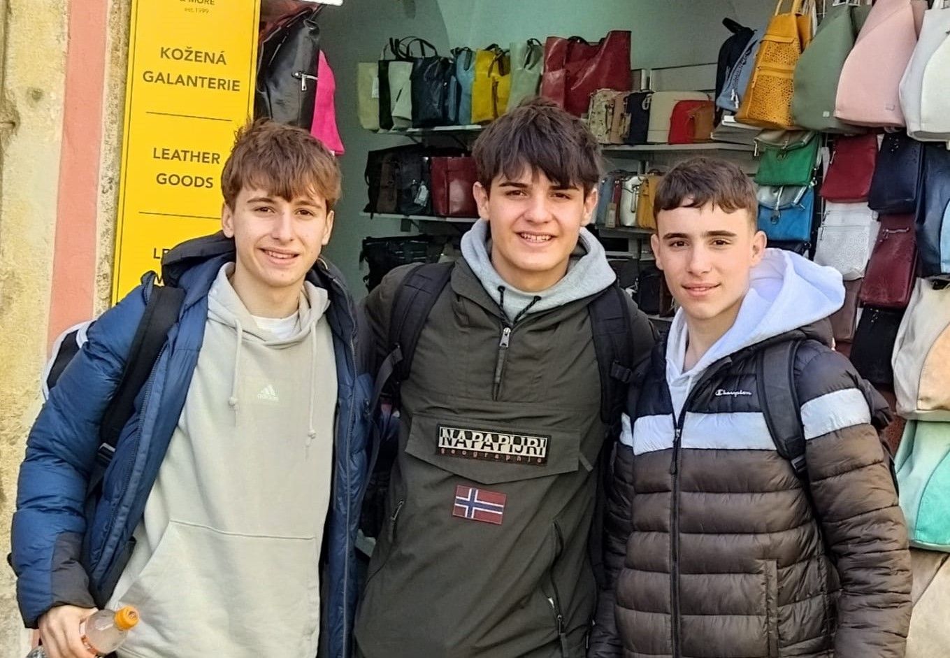 Bergua, Isábal y Gállego en su estancia en República Checa.