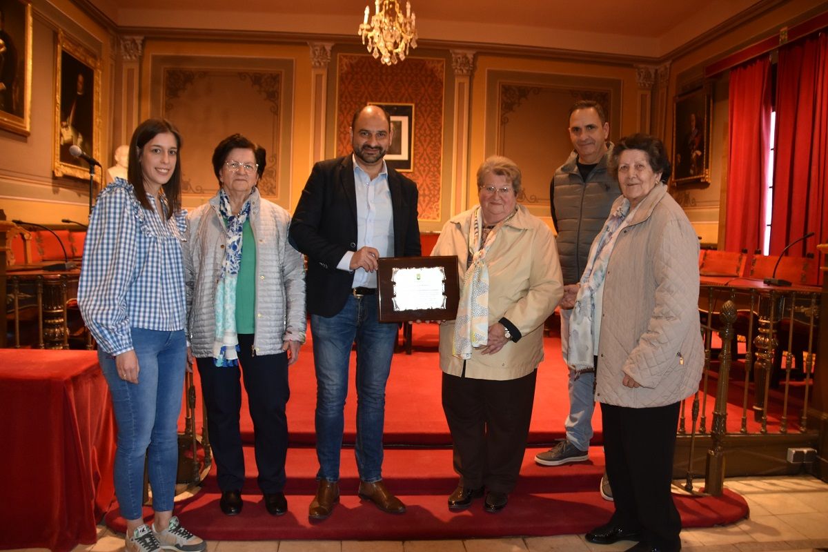 Recepción a la Asociación de Mujeres Viudas. Ayuntamiento de Barbastro.