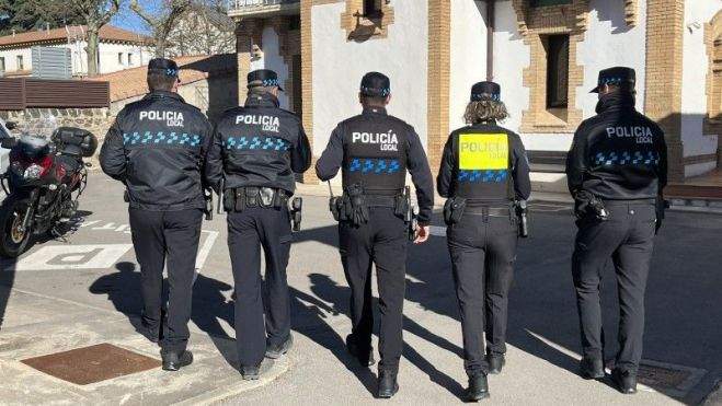 Imagen de los nuevos uniformes de la Policía Local de Jaca. Imagen de los nuevos uniformes de la Policía Local de Jaca.