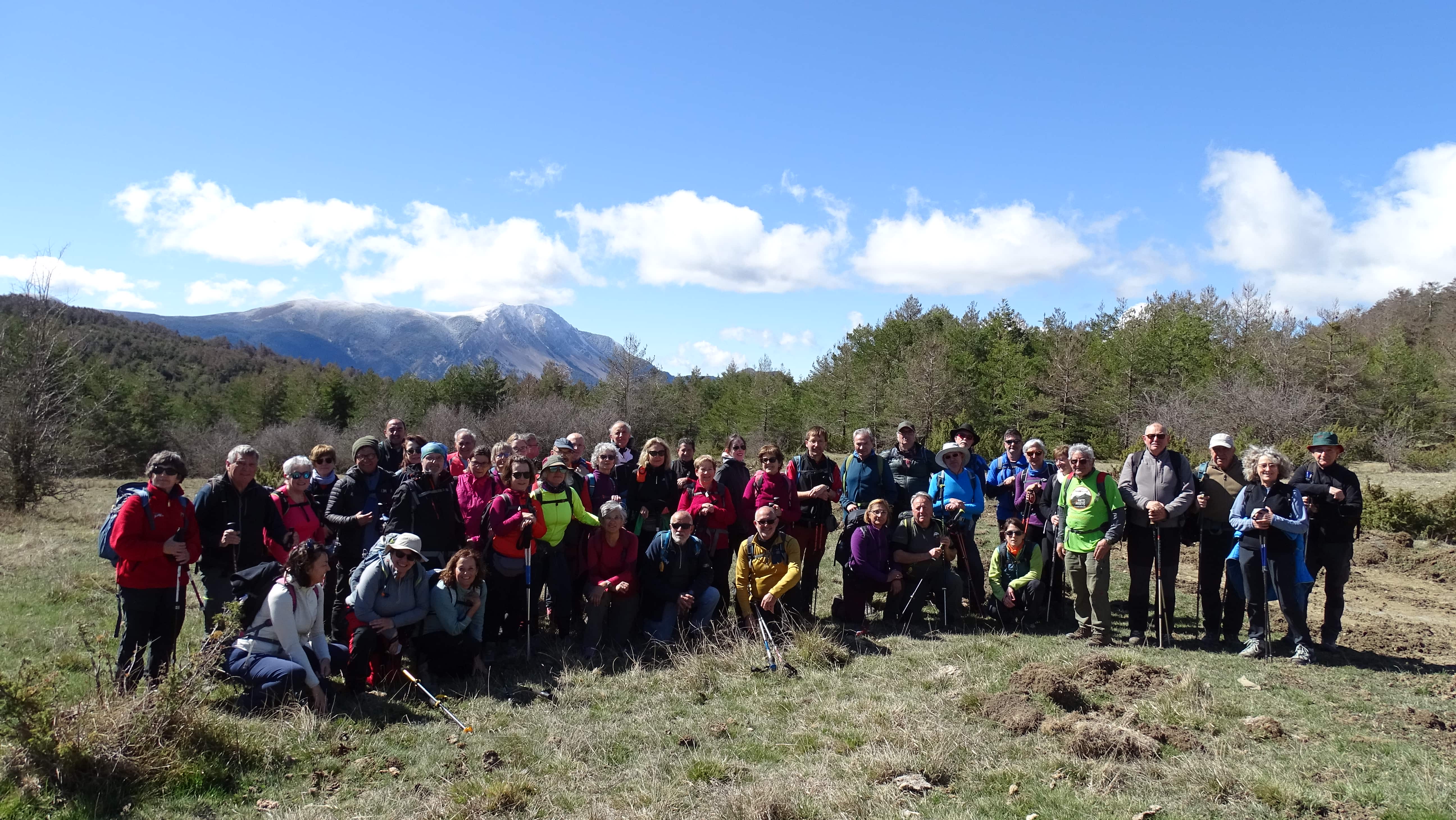 El grupo de Turismo por el Alto Aragón en La Paúl.