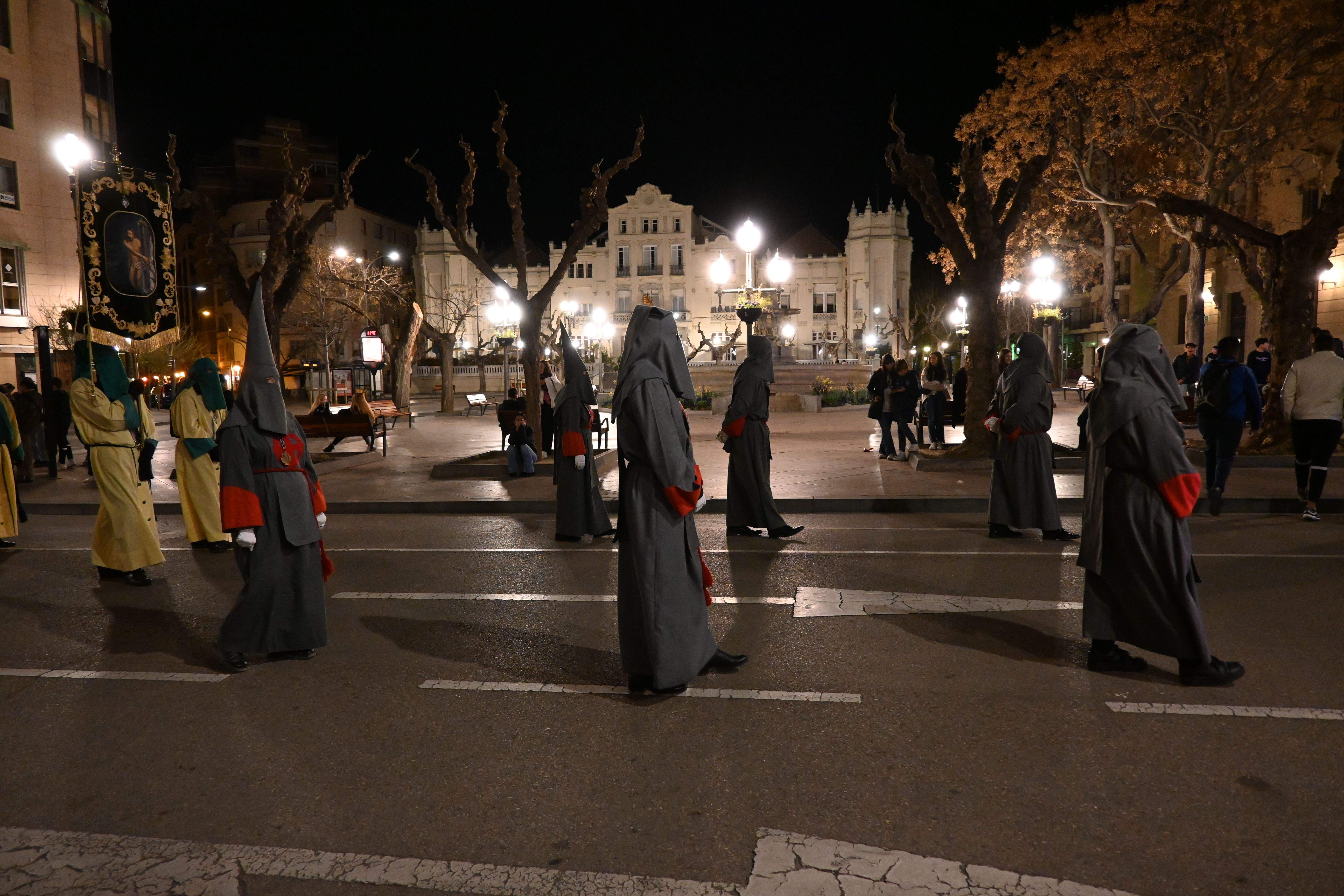 Procesión de la Coronación de Espinas en Huesca. Foto Carlos Jalle