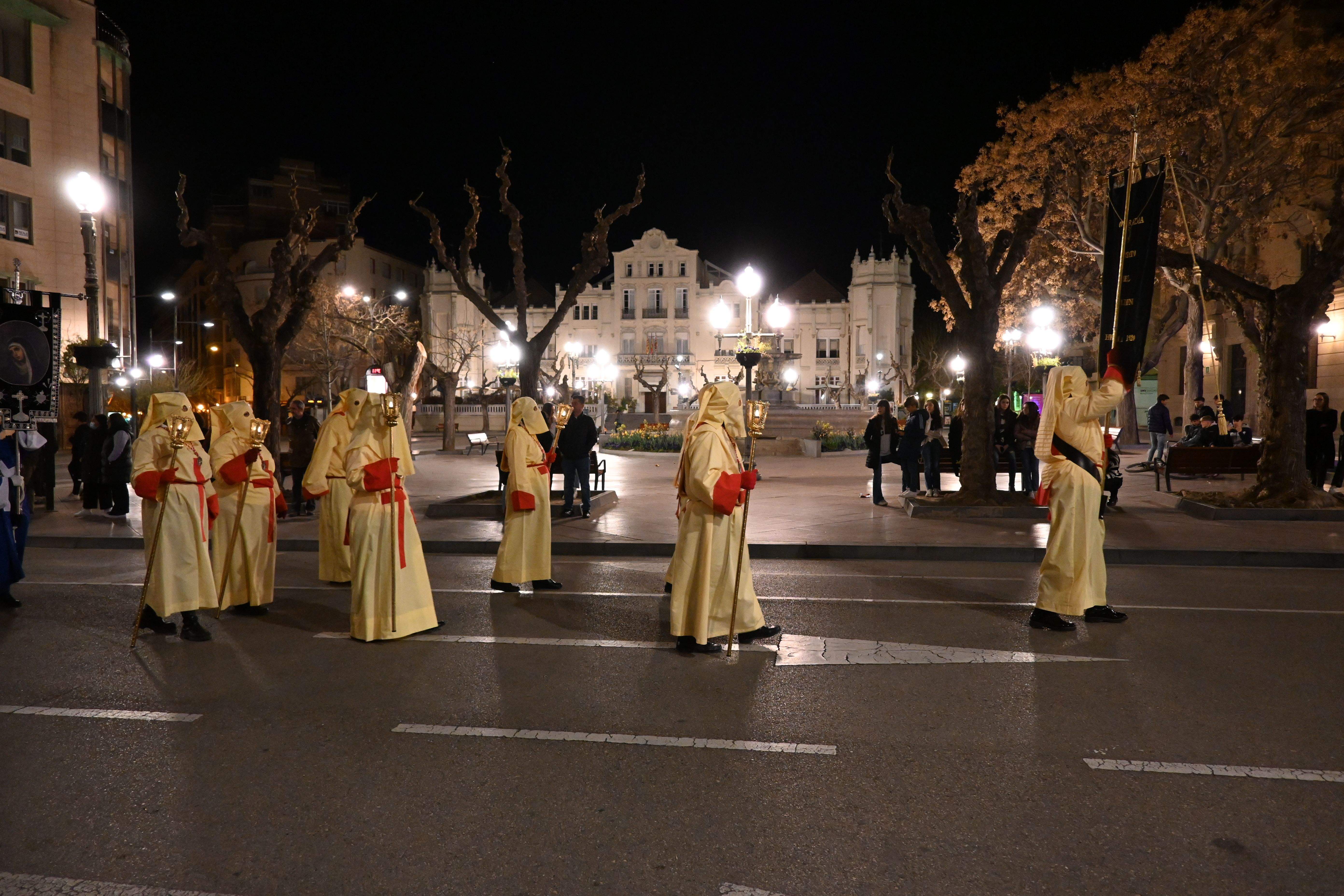 Procesión de la Coronación de Espinas en Huesca. Foto Carlos Jalle