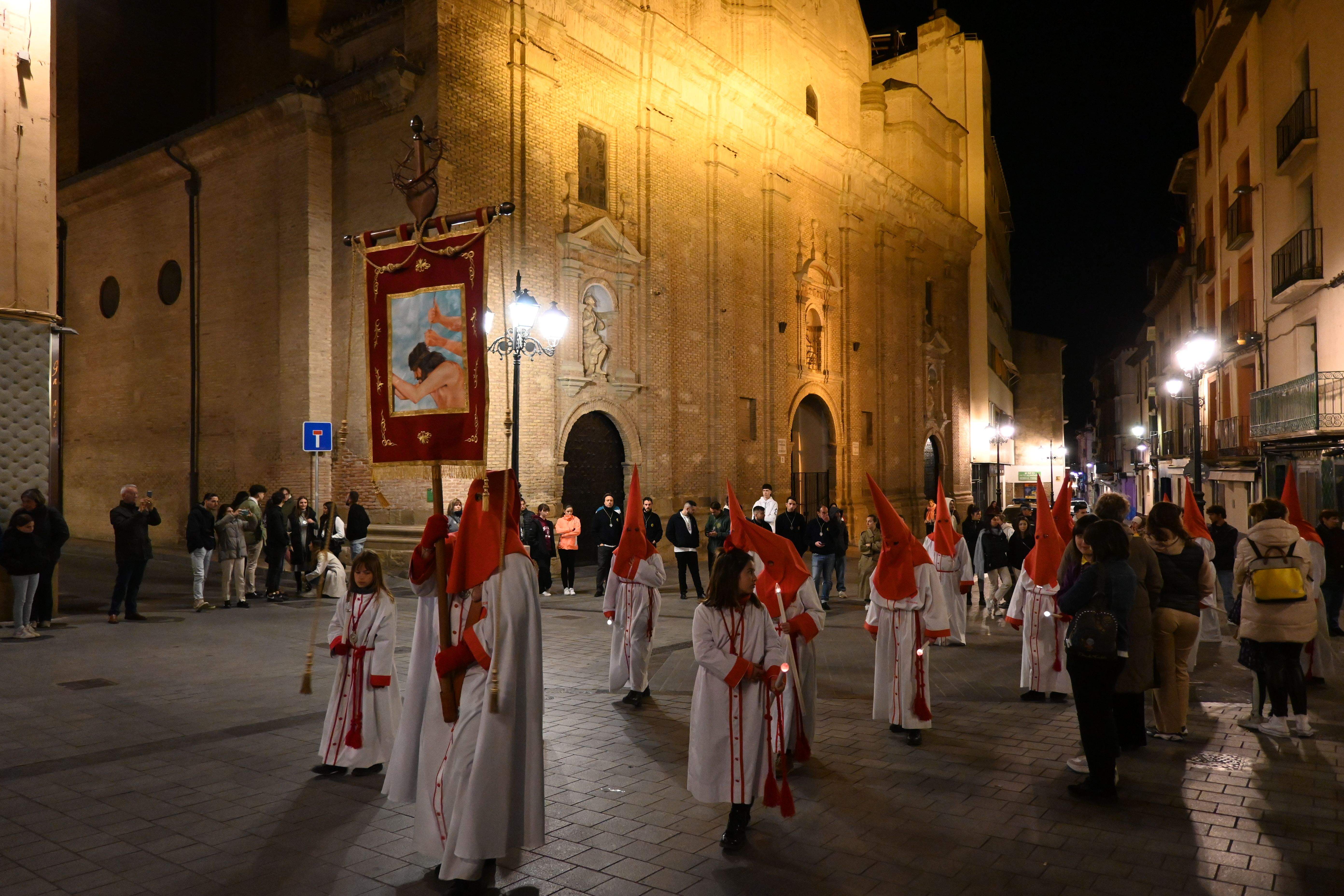Procesión de la Coronación de Espinas en Huesca. Foto Carlos Jalle